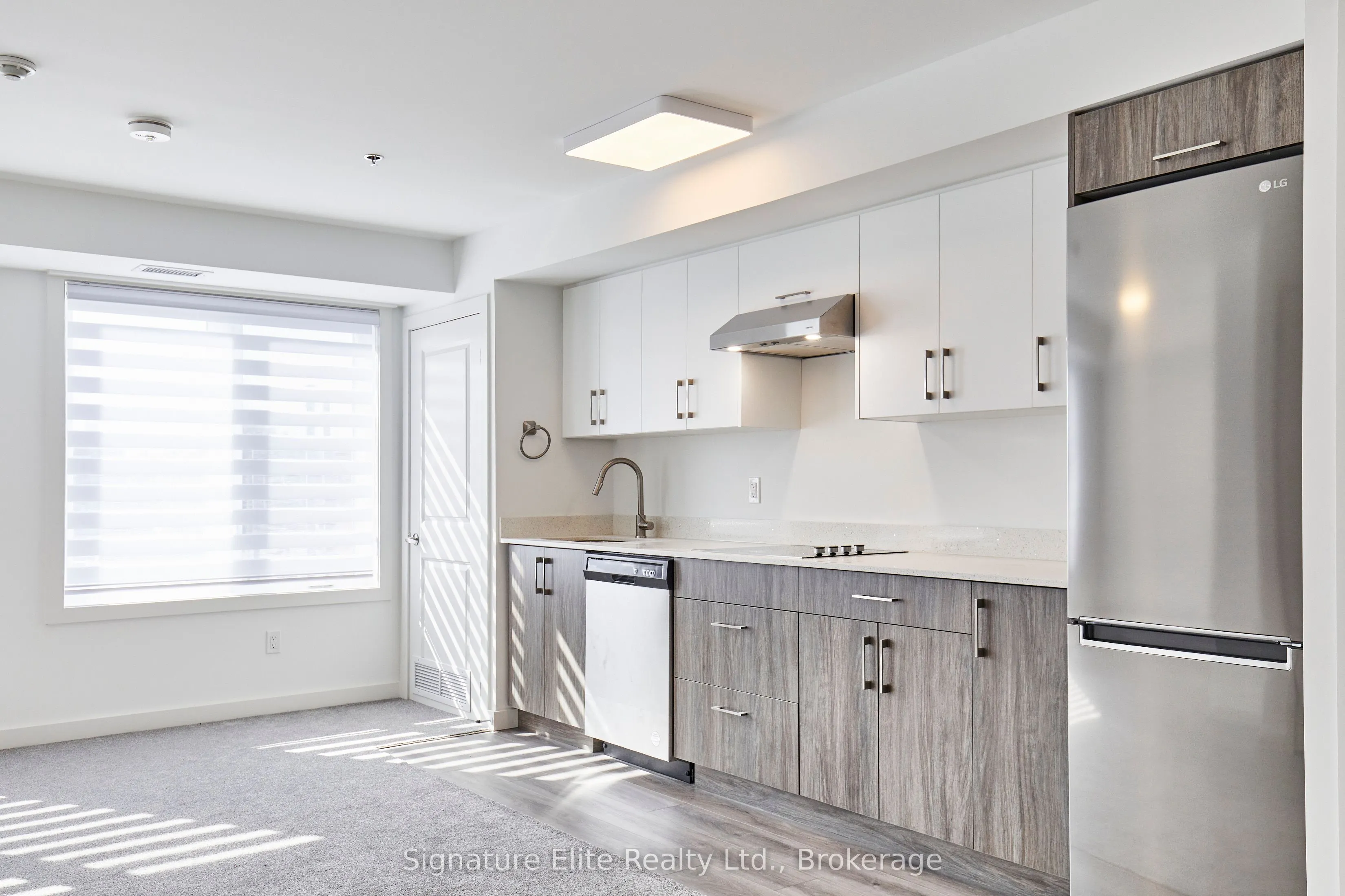 45 Connaught Avenue, #305