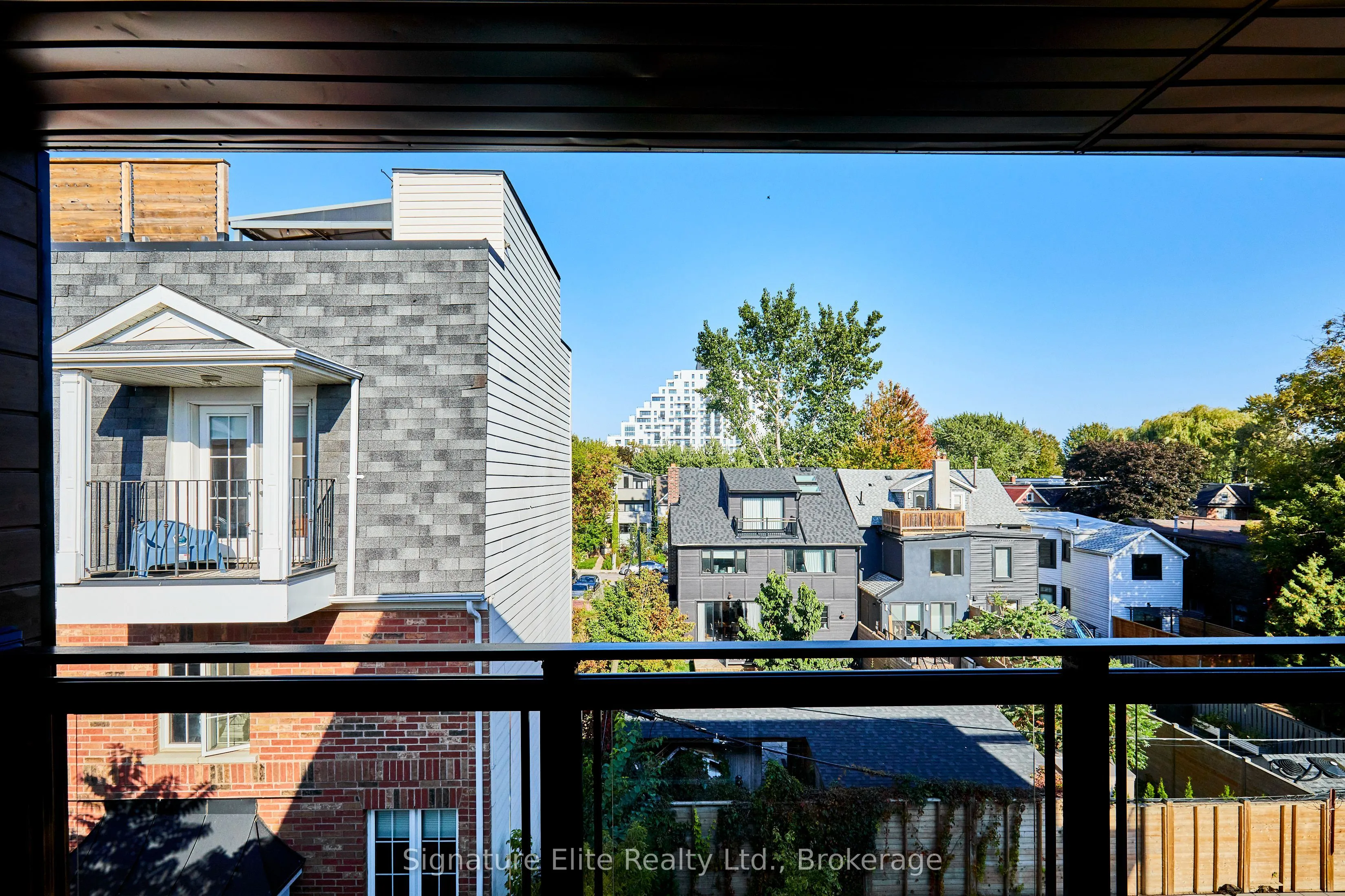 45 Connaught Avenue, #404