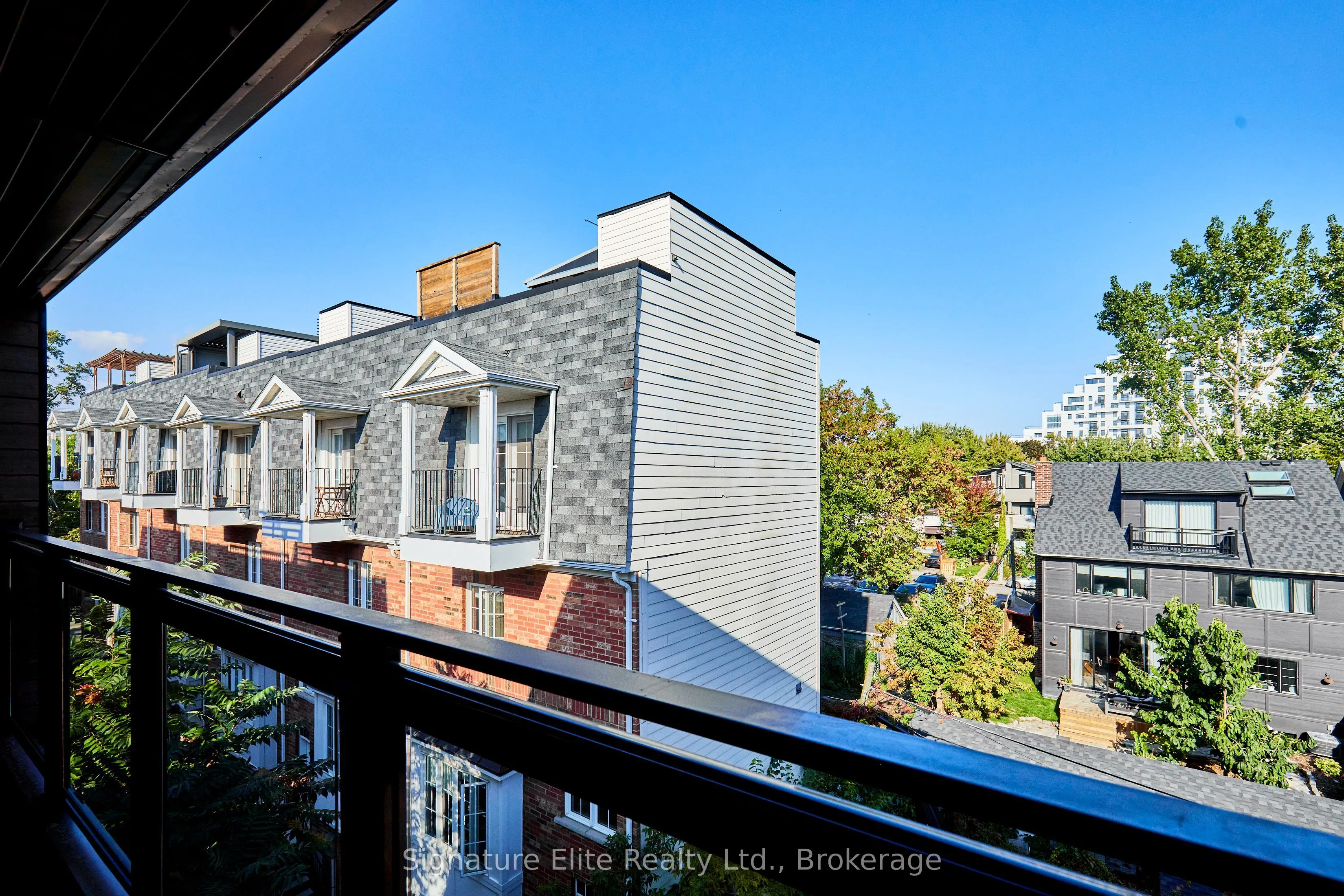 45 Connaught Avenue, #404