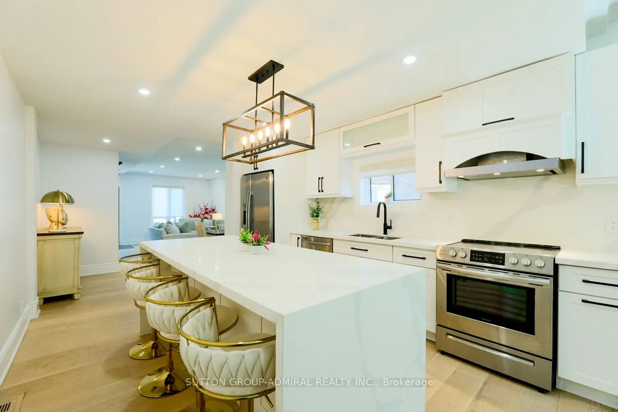70 Carlaw Avenue