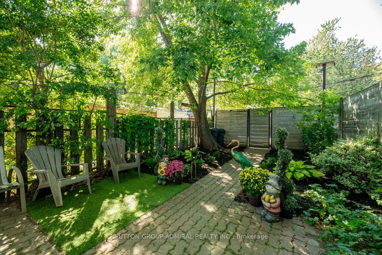 70 Carlaw Avenue