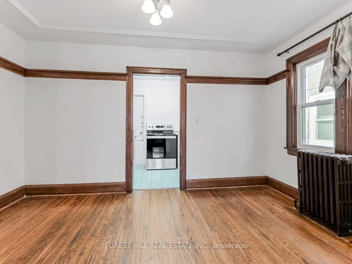 27 SCARBORO BEACH Boulevard E, #MAIN