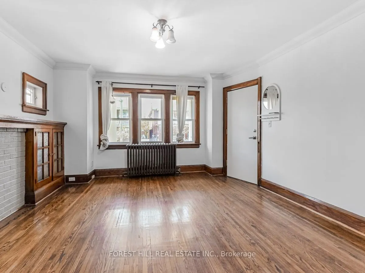 27 SCARBORO BEACH Boulevard E, #MAIN