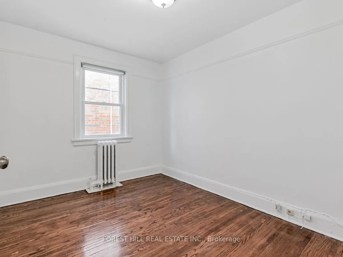 27 SCARBORO BEACH Boulevard E, #MAIN