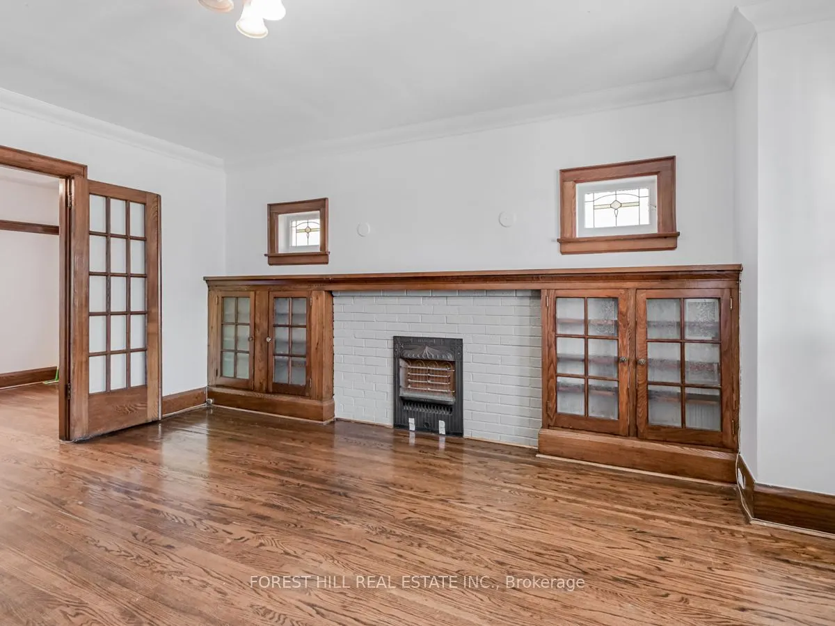 27 SCARBORO BEACH Boulevard E, #MAIN
