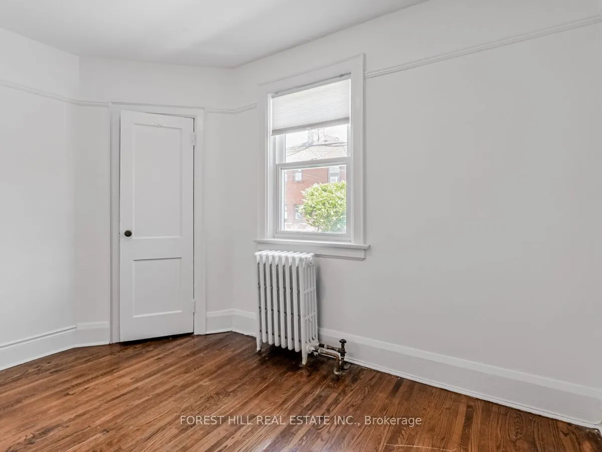 27 SCARBORO BEACH Boulevard E, #MAIN