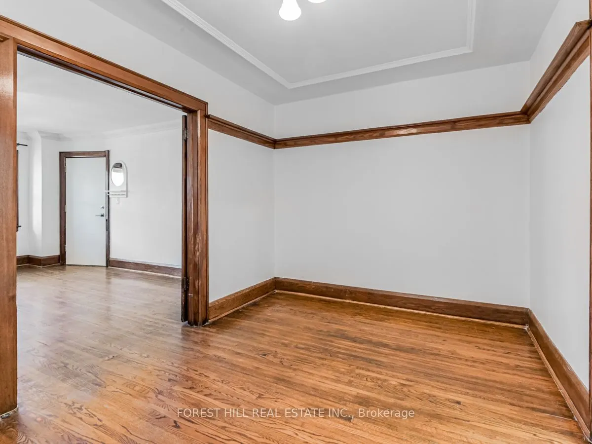 27 SCARBORO BEACH Boulevard E, #MAIN
