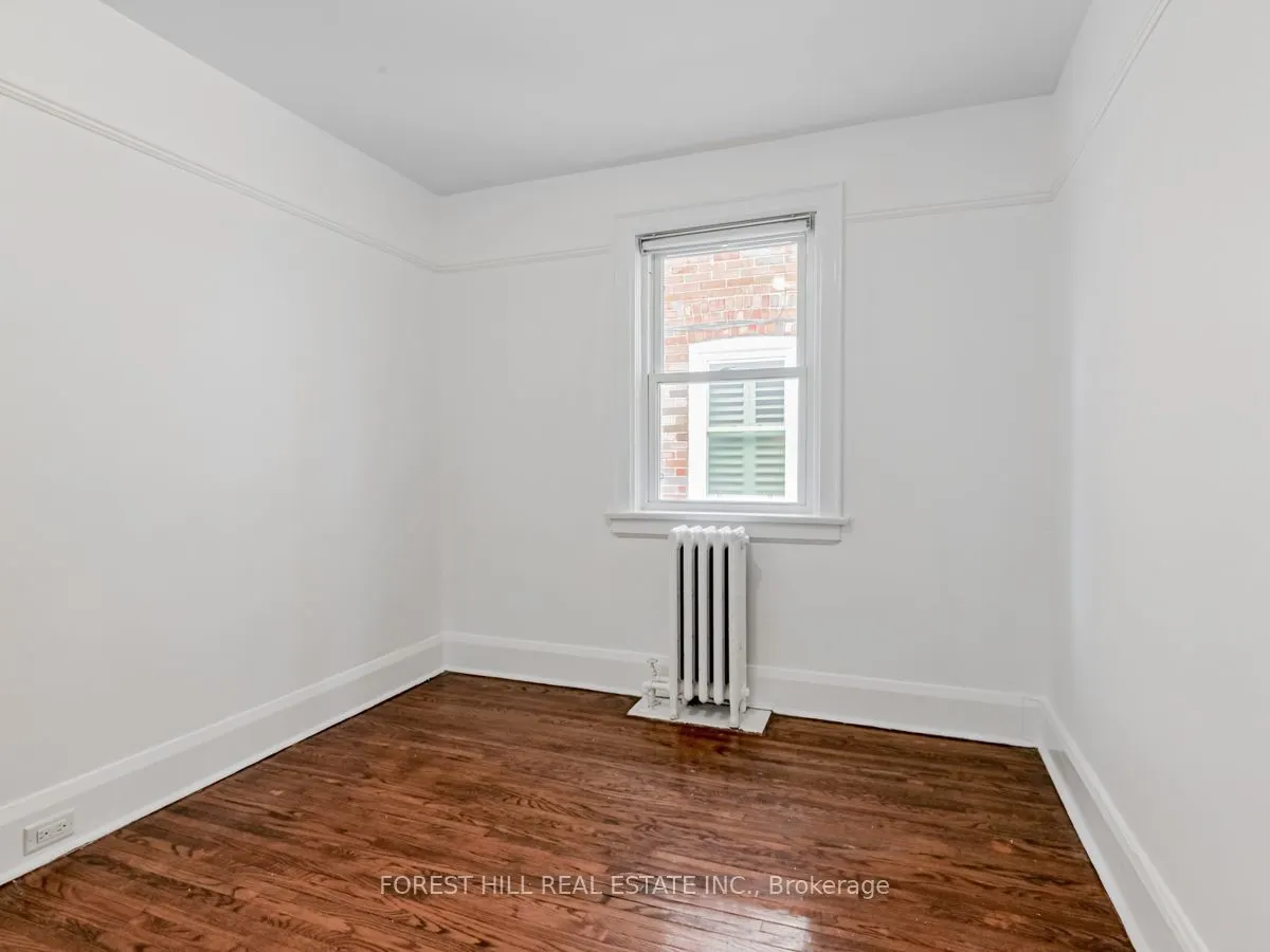 27 SCARBORO BEACH Boulevard E, #MAIN
