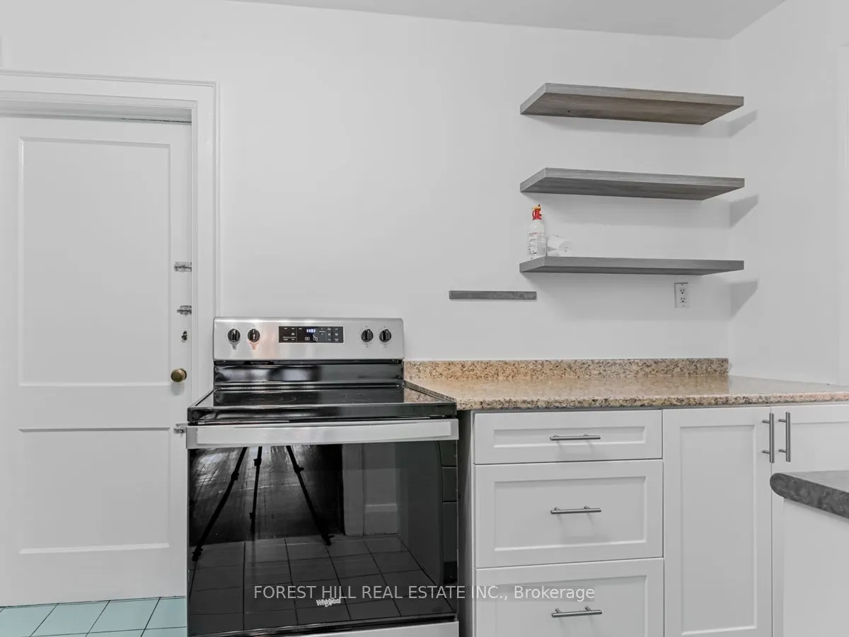 27 SCARBORO BEACH Boulevard E, #MAIN