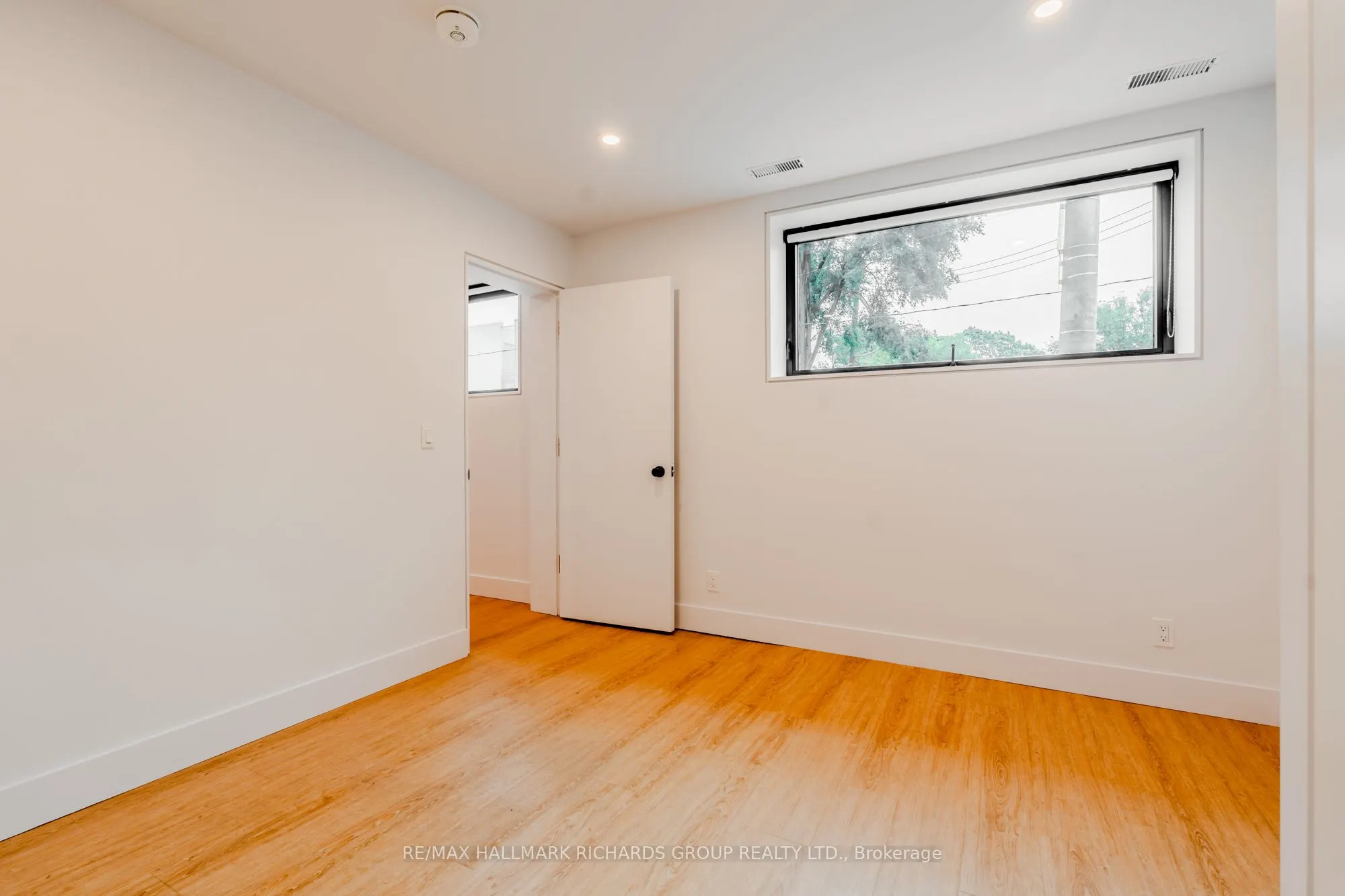 584 Jones Avenue, #3
