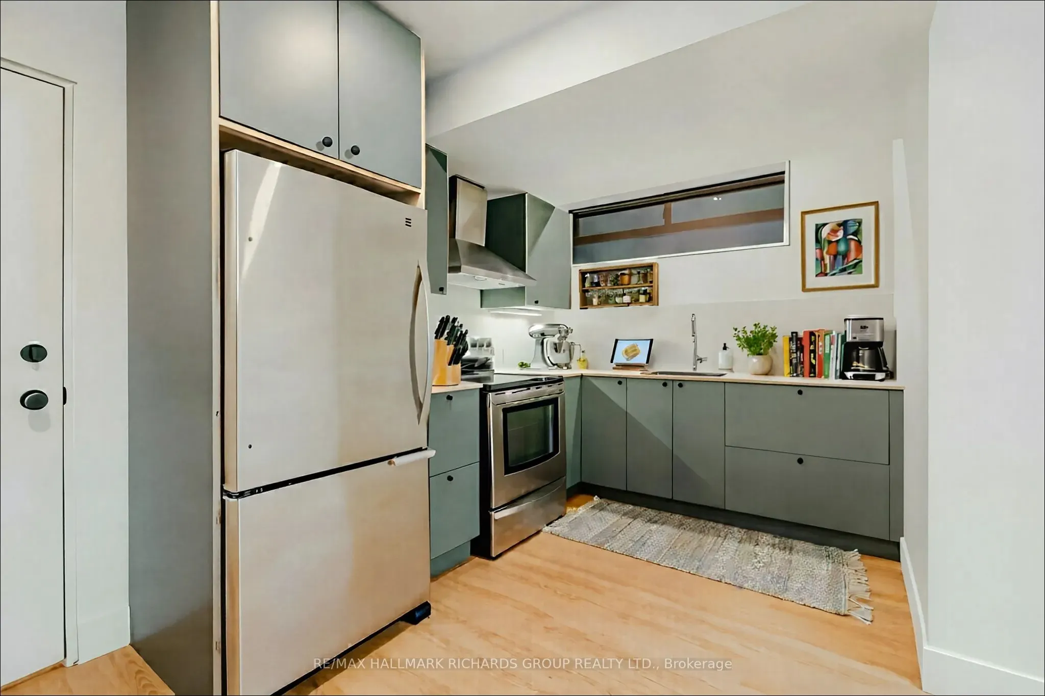 584 Jones Avenue, #3