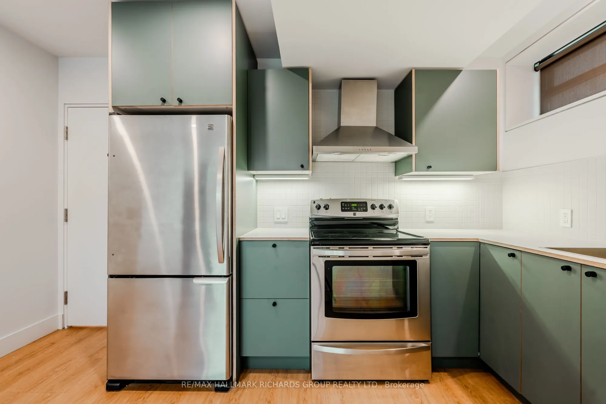 584 Jones Avenue, #3
