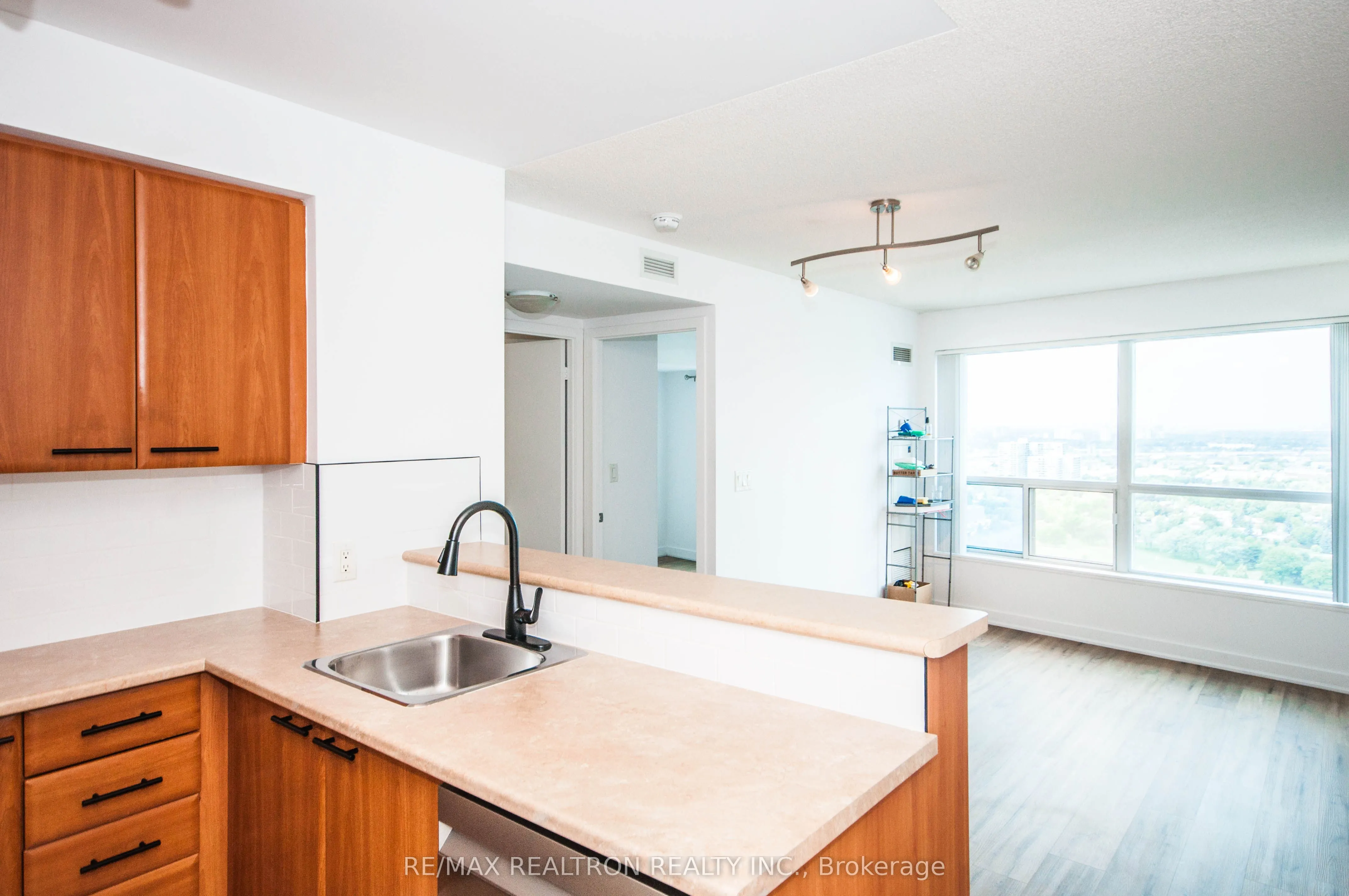 36 Lee Centre Drive, #3102