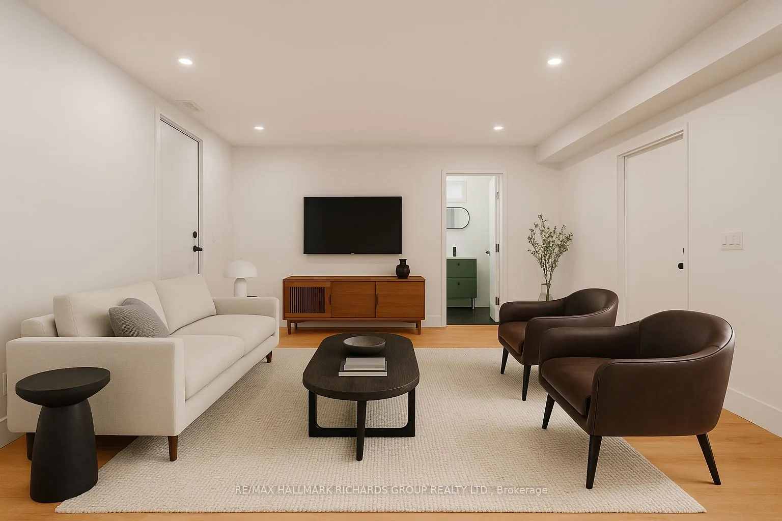 584 Jones Avenue, #4