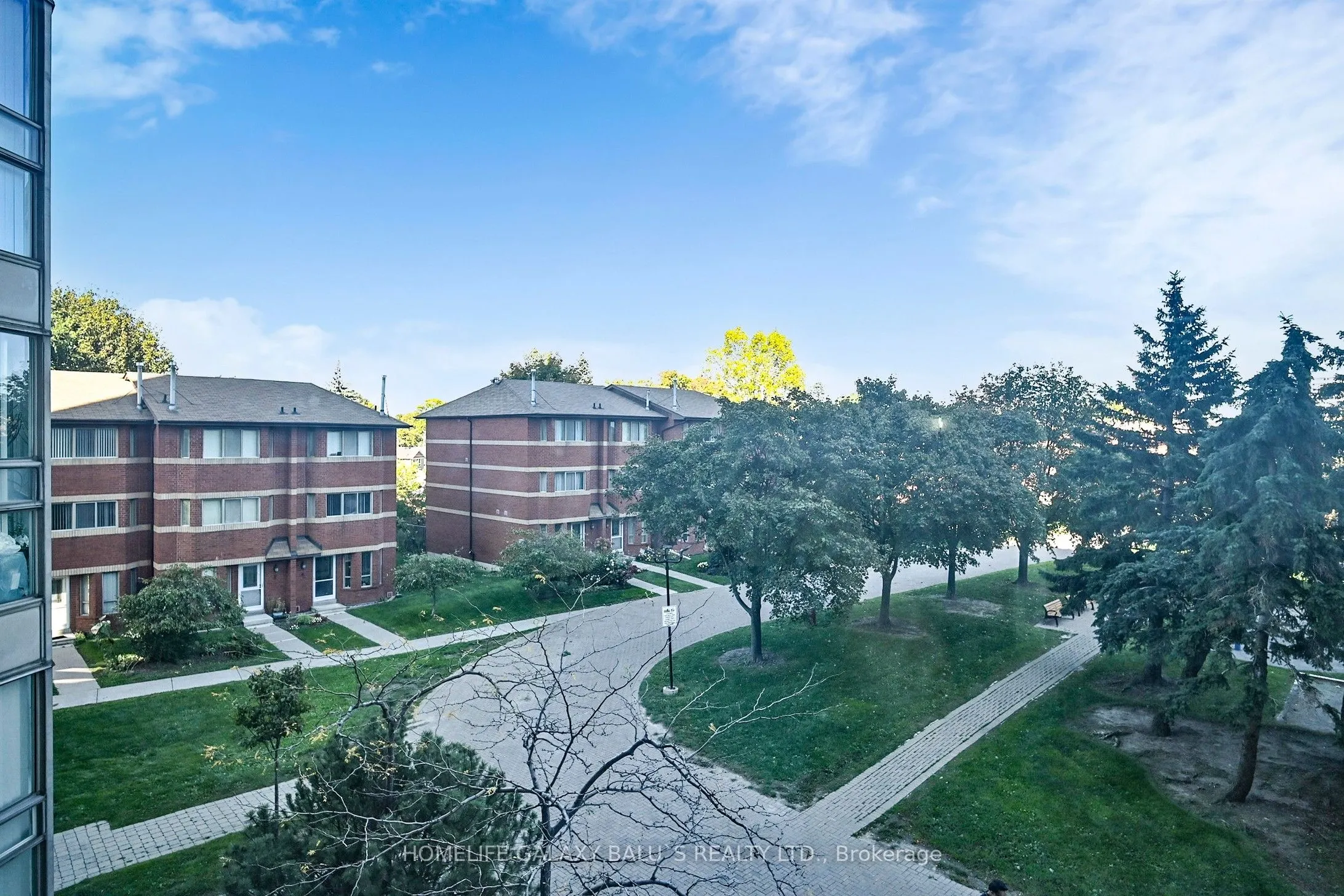 2460 Eglinton Avenue E, #307