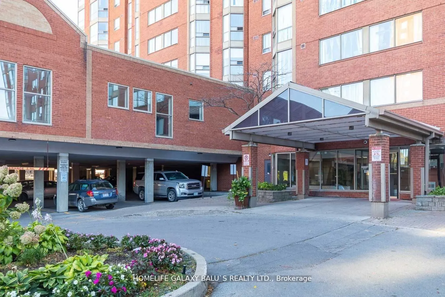 2460 Eglinton Avenue E, #307