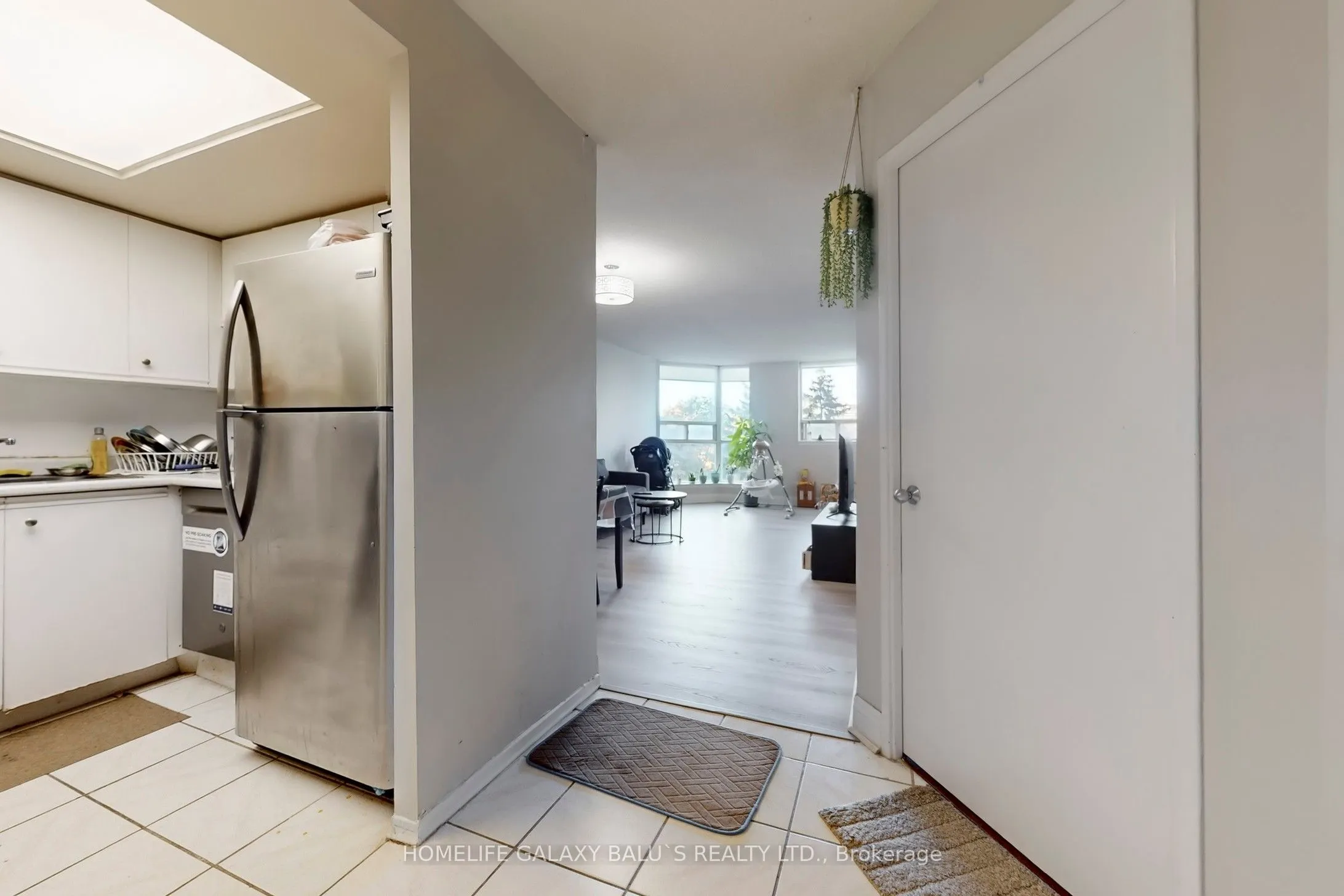 2460 Eglinton Avenue E, #307