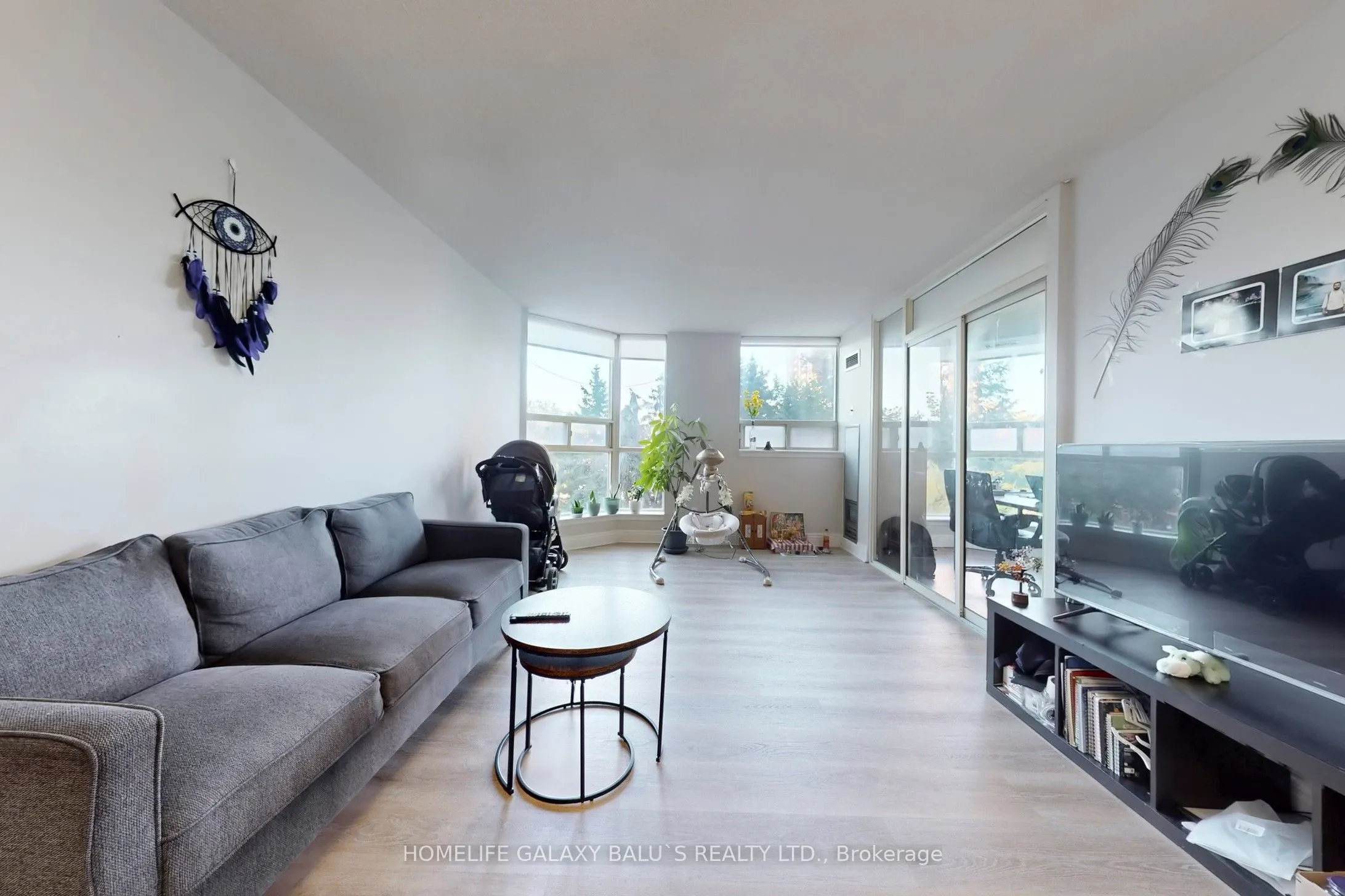 2460 Eglinton Avenue E, #307
