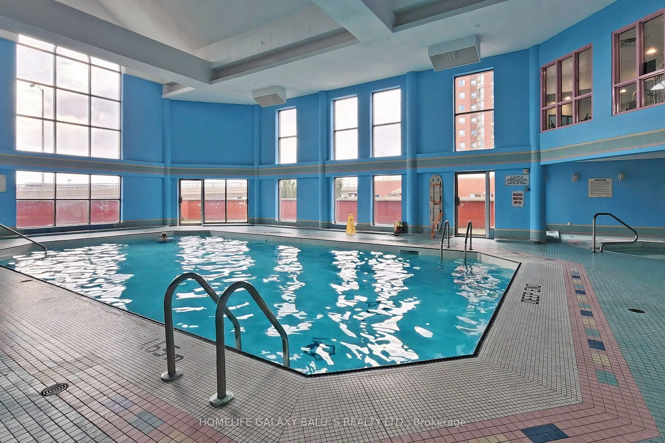 2460 Eglinton Avenue E, #307