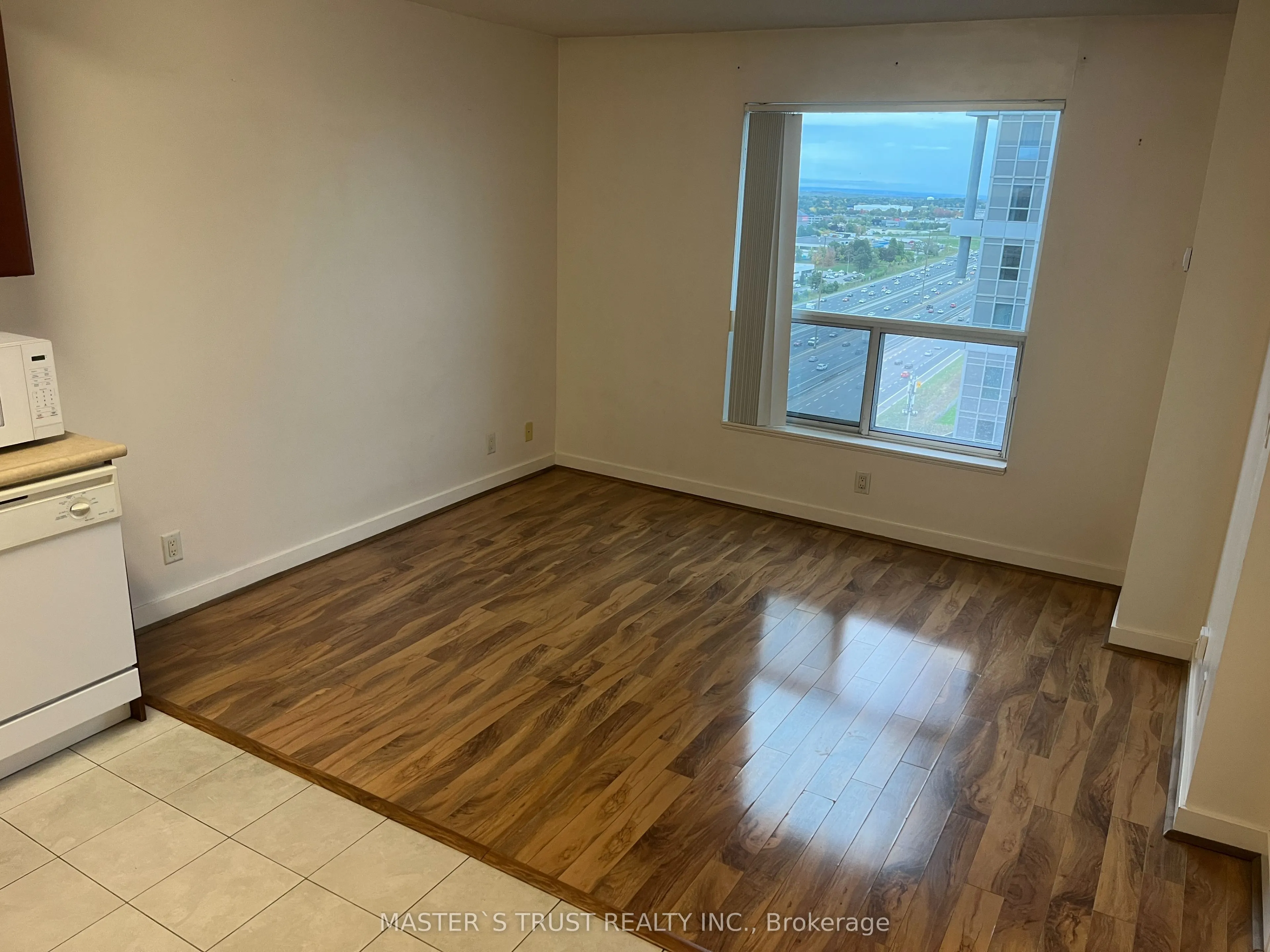 36 Lee Centre Drive, #2105