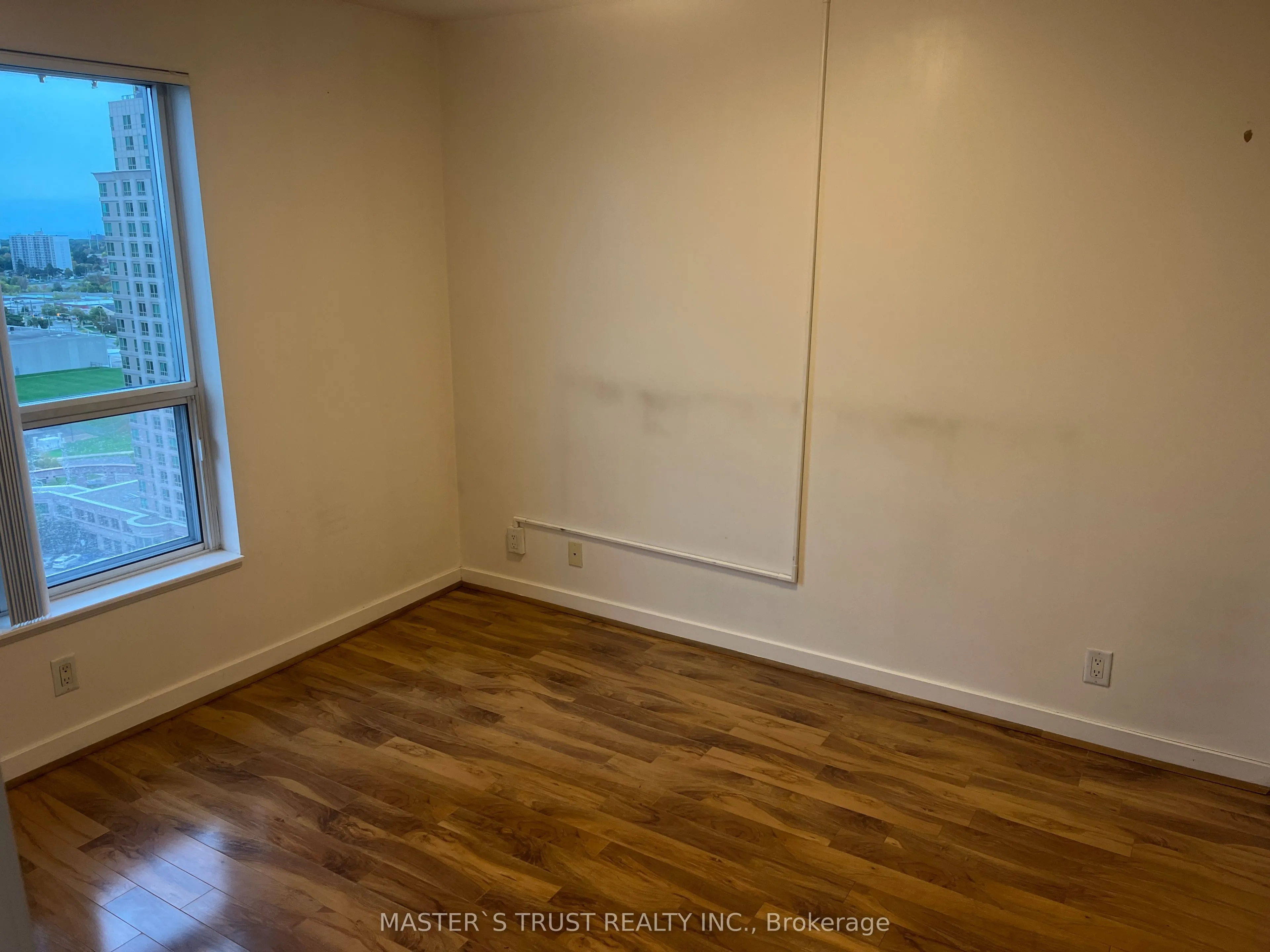 36 Lee Centre Drive, #2105