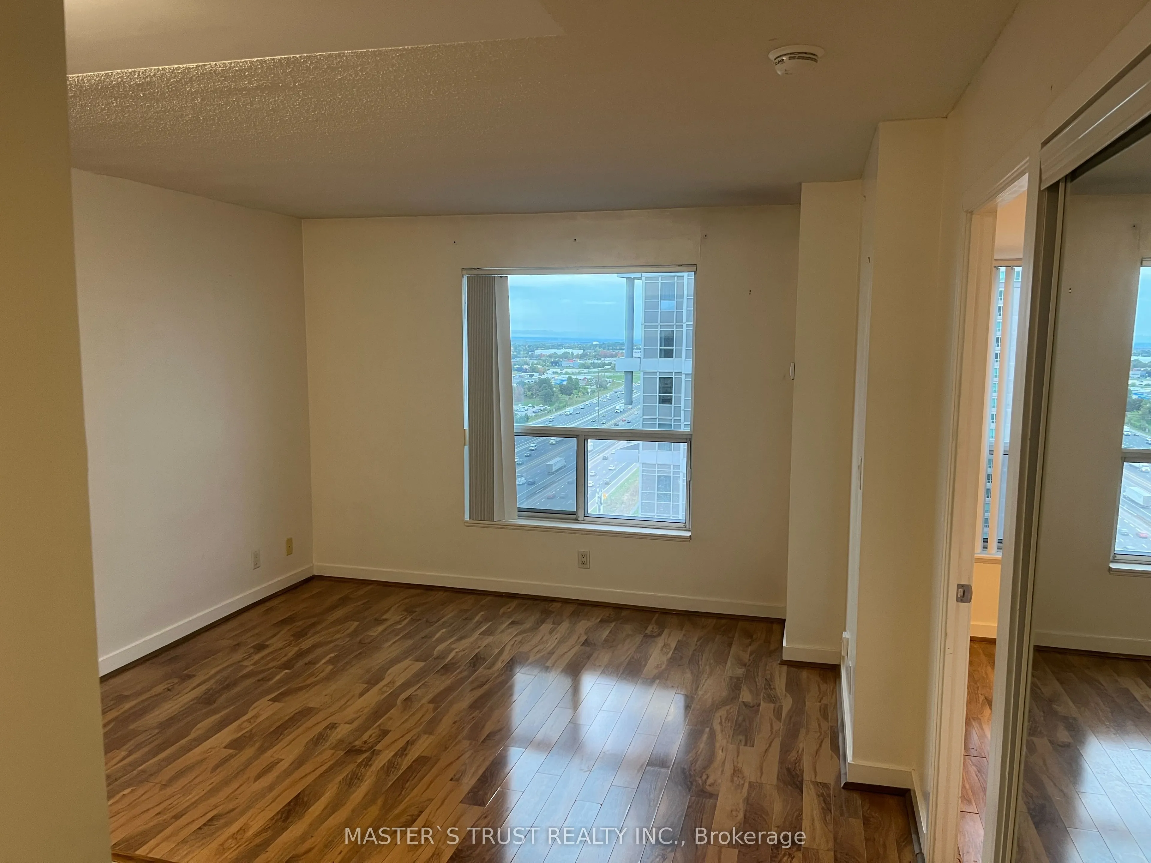 36 Lee Centre Drive, #2105