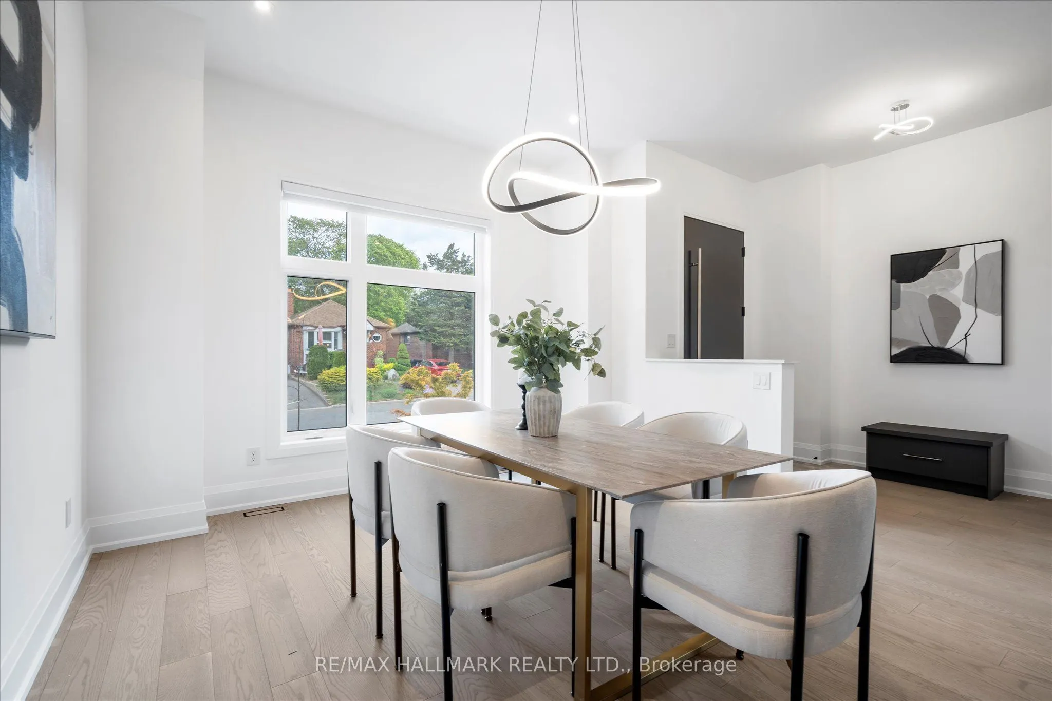 40 Manderley Drive