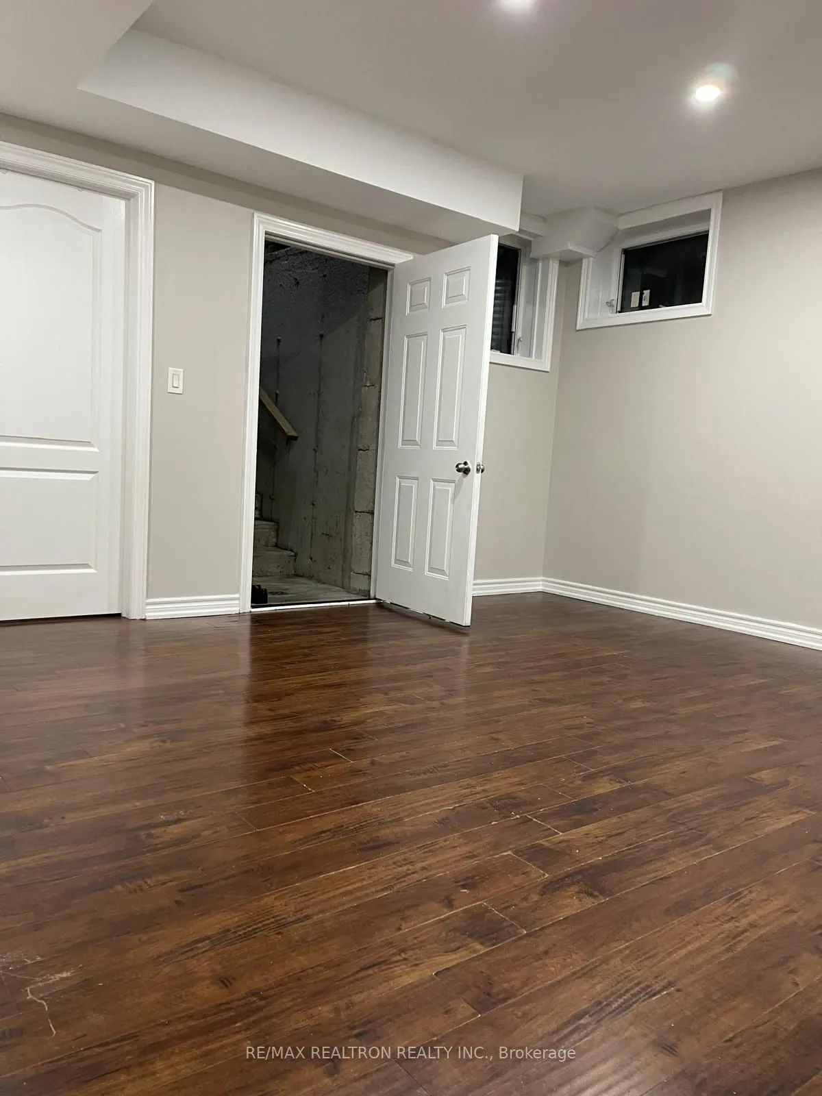 19 Minnacote Avenue, #A (Bsmnt)