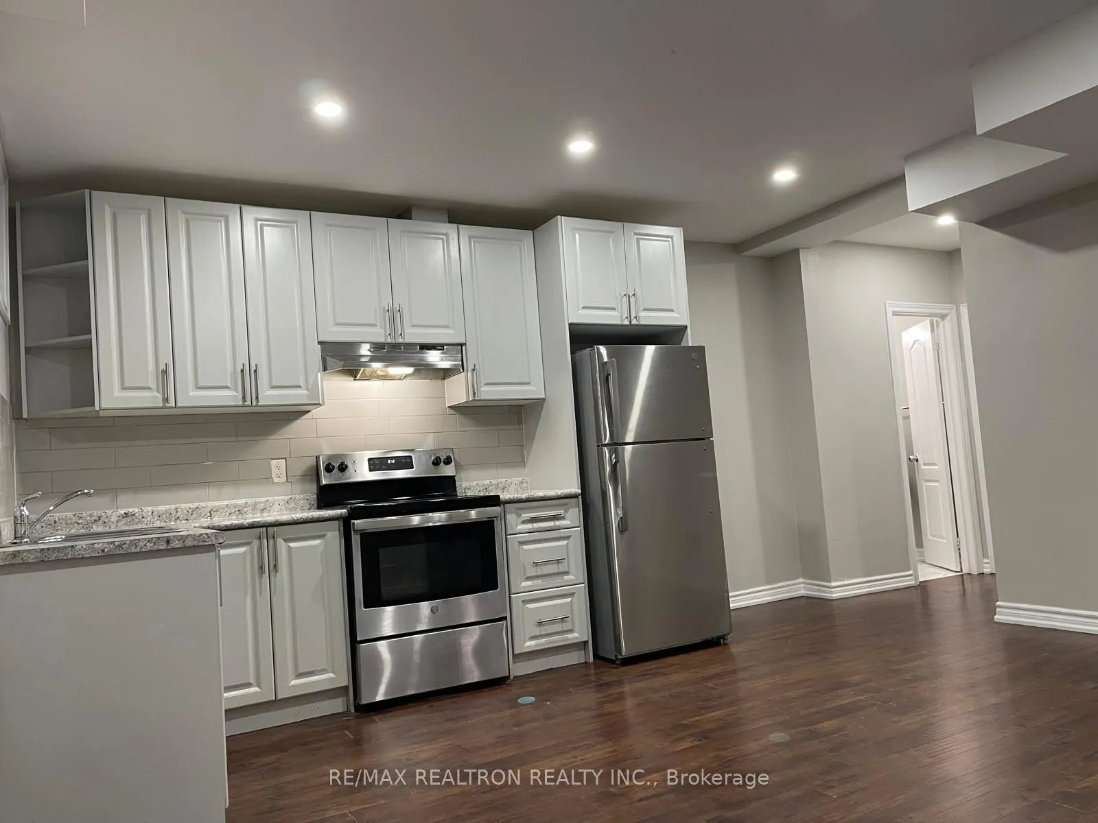 19 Minnacote Avenue, #A (Bsmnt)