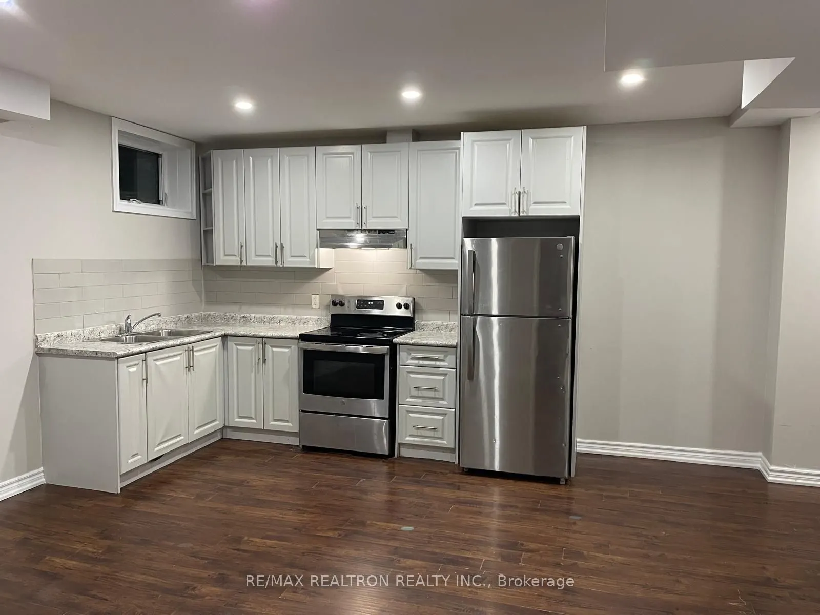19 Minnacote Avenue, #A (Bsmnt)