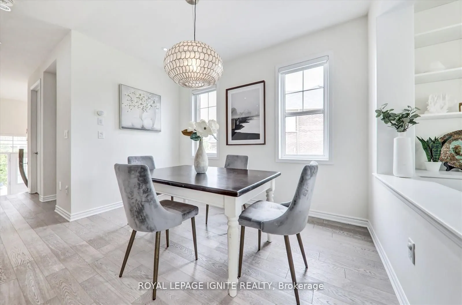 1072 Foxtail Crescent
