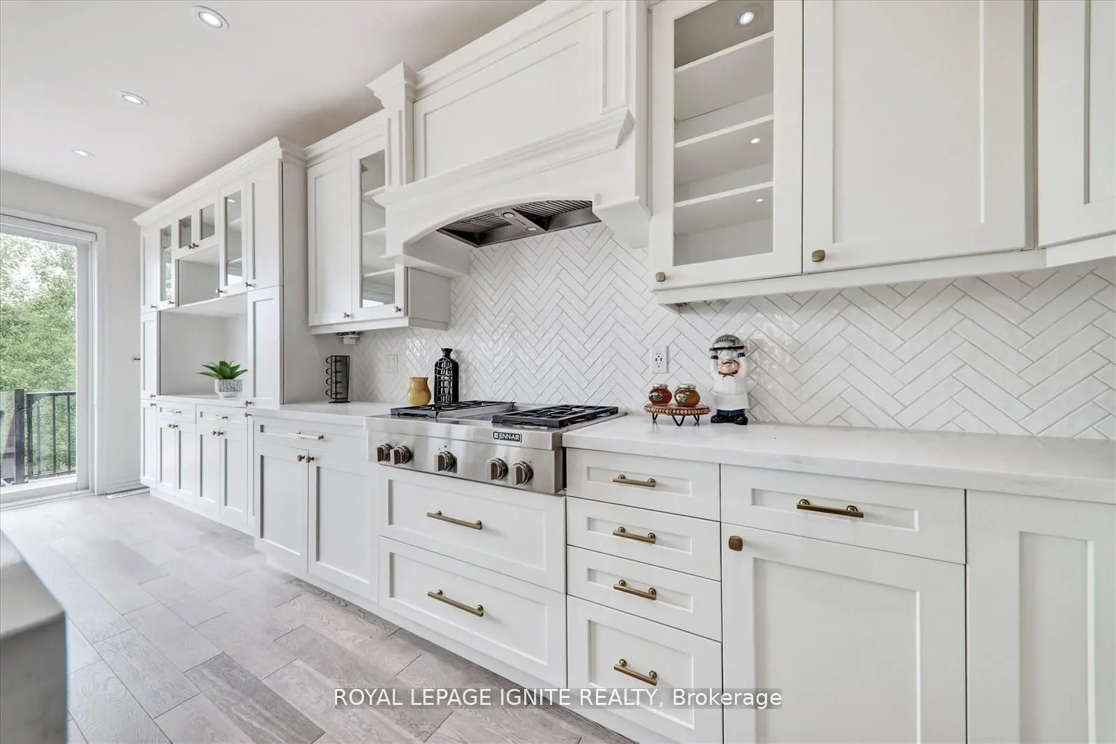 1072 Foxtail Crescent