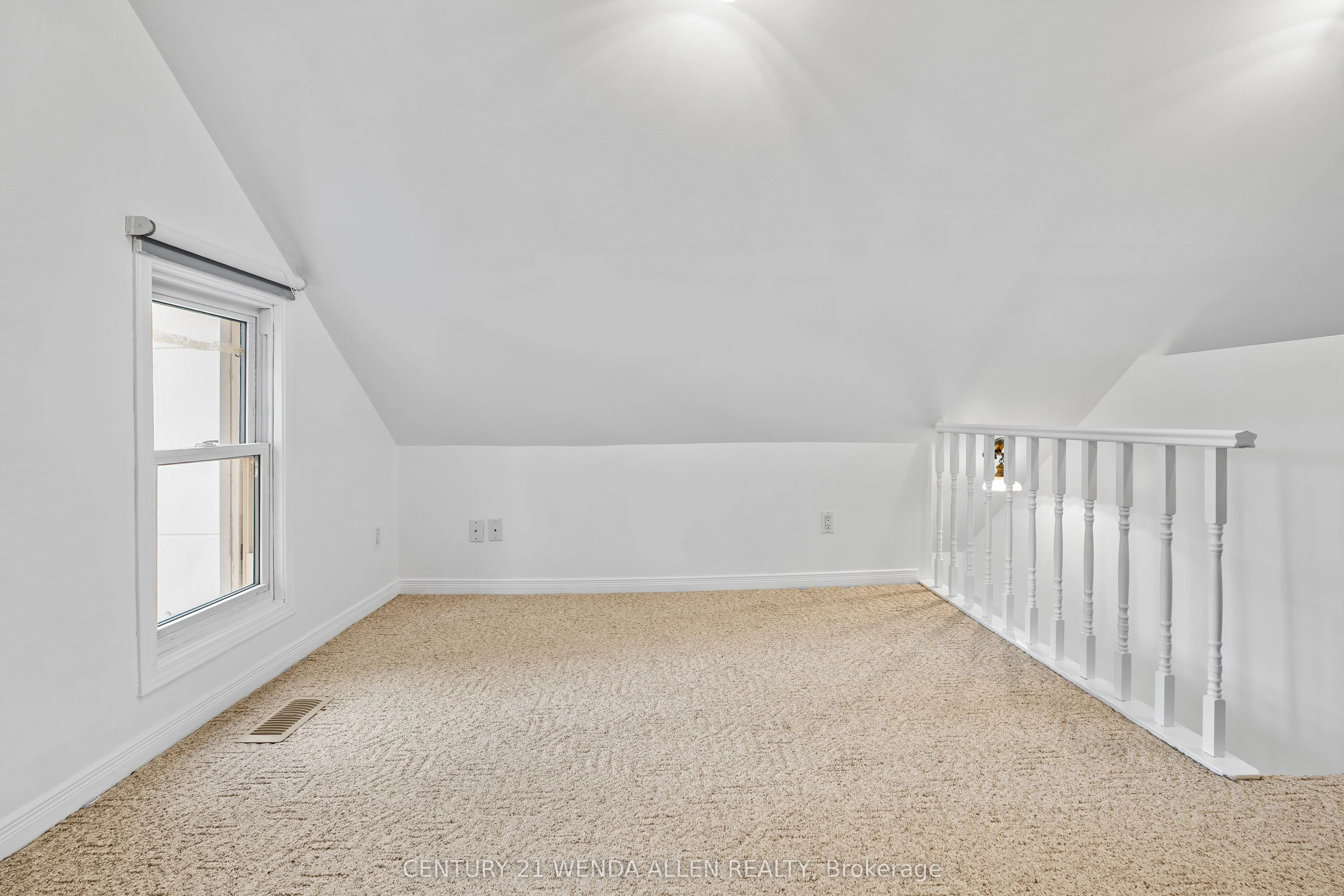 73 Montrave Avenue