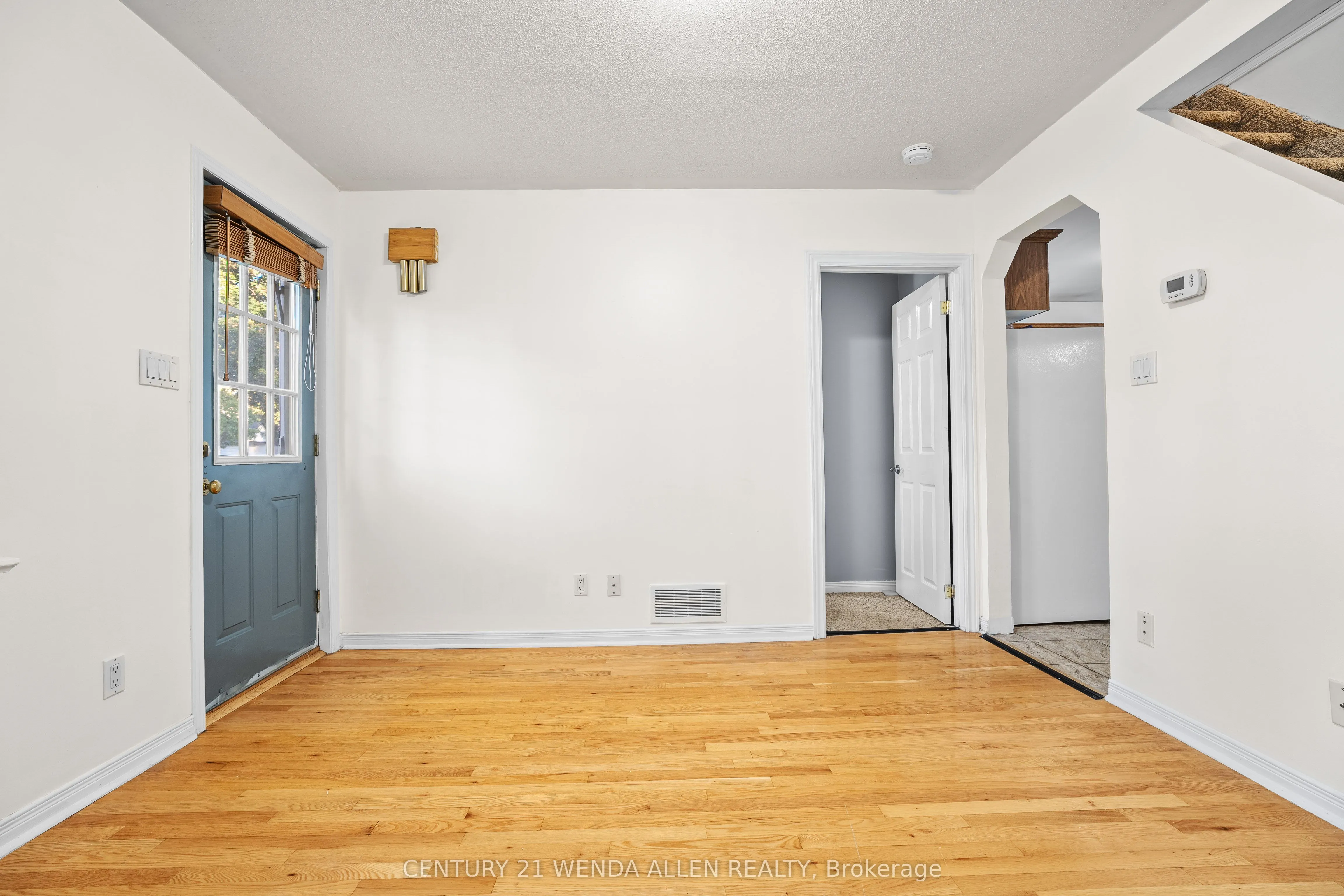 73 Montrave Avenue