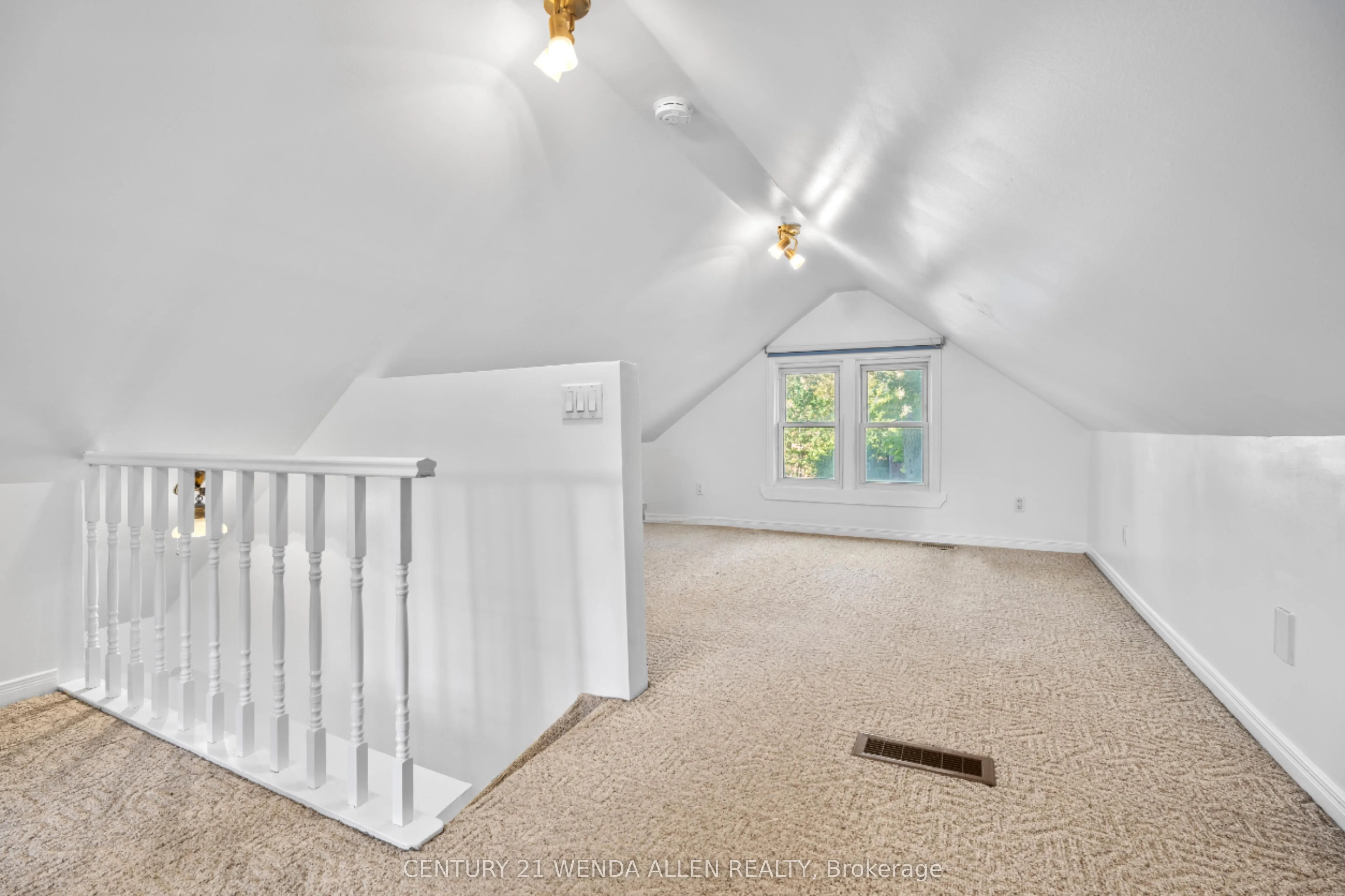73 Montrave Avenue