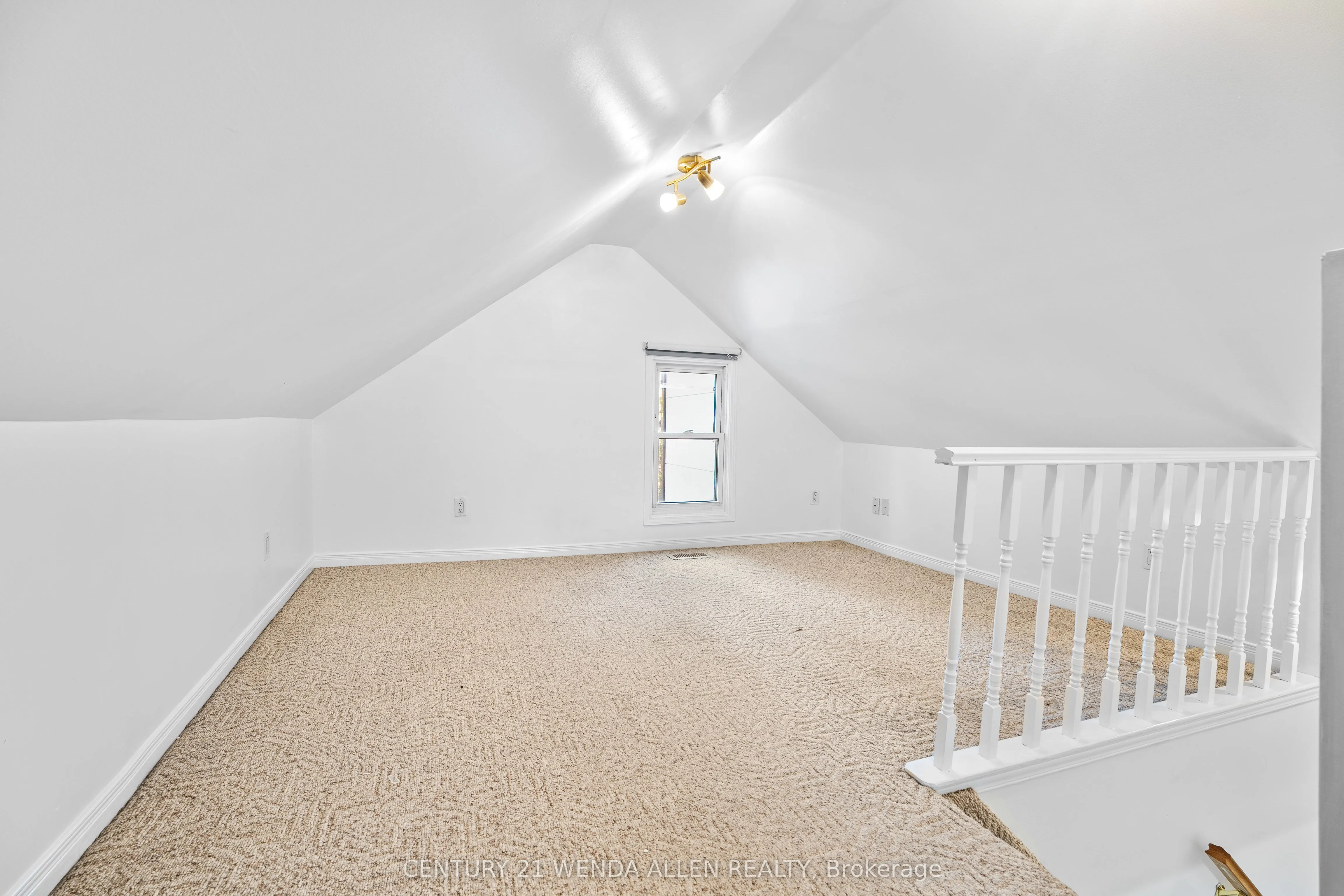 73 Montrave Avenue