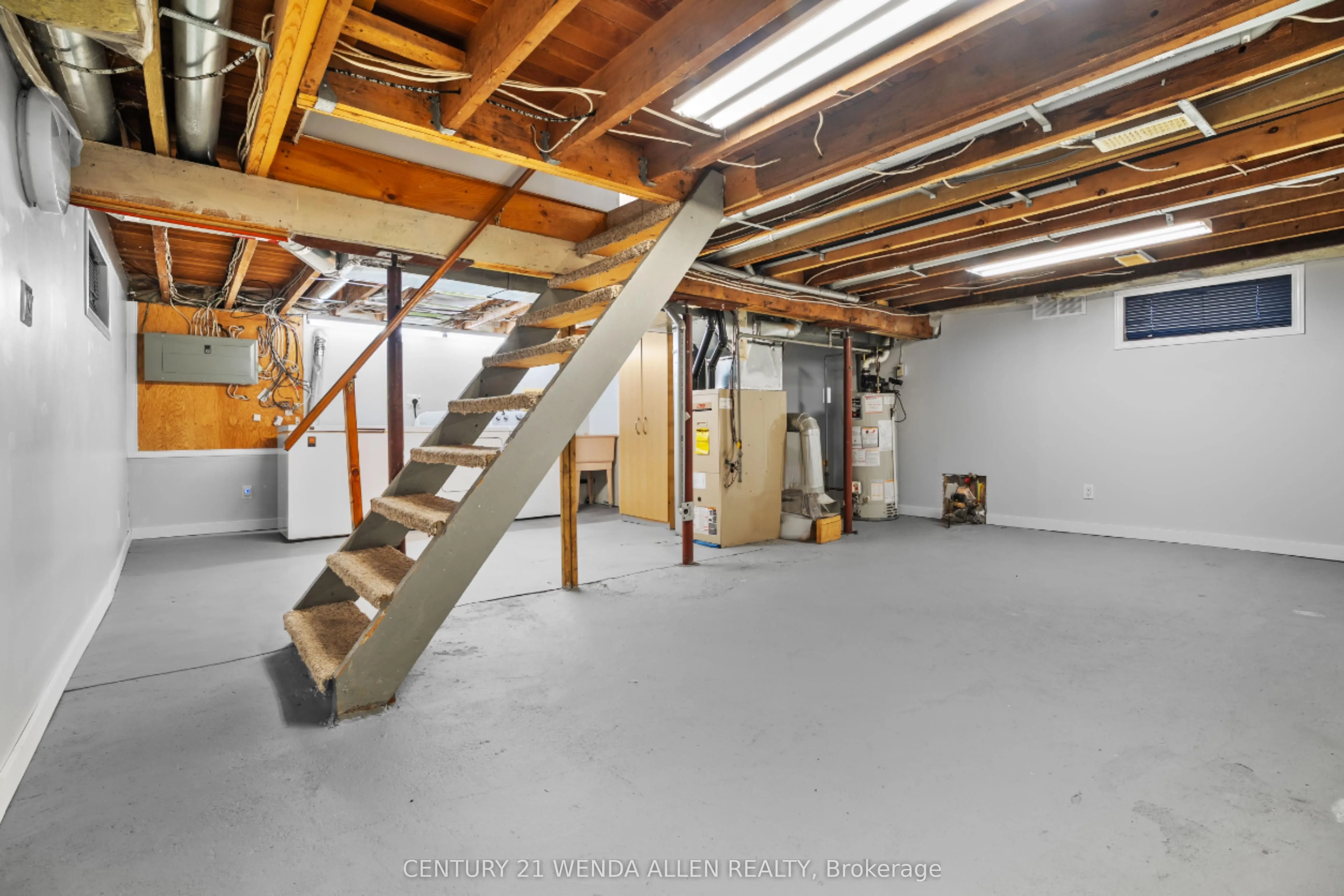 73 Montrave Avenue