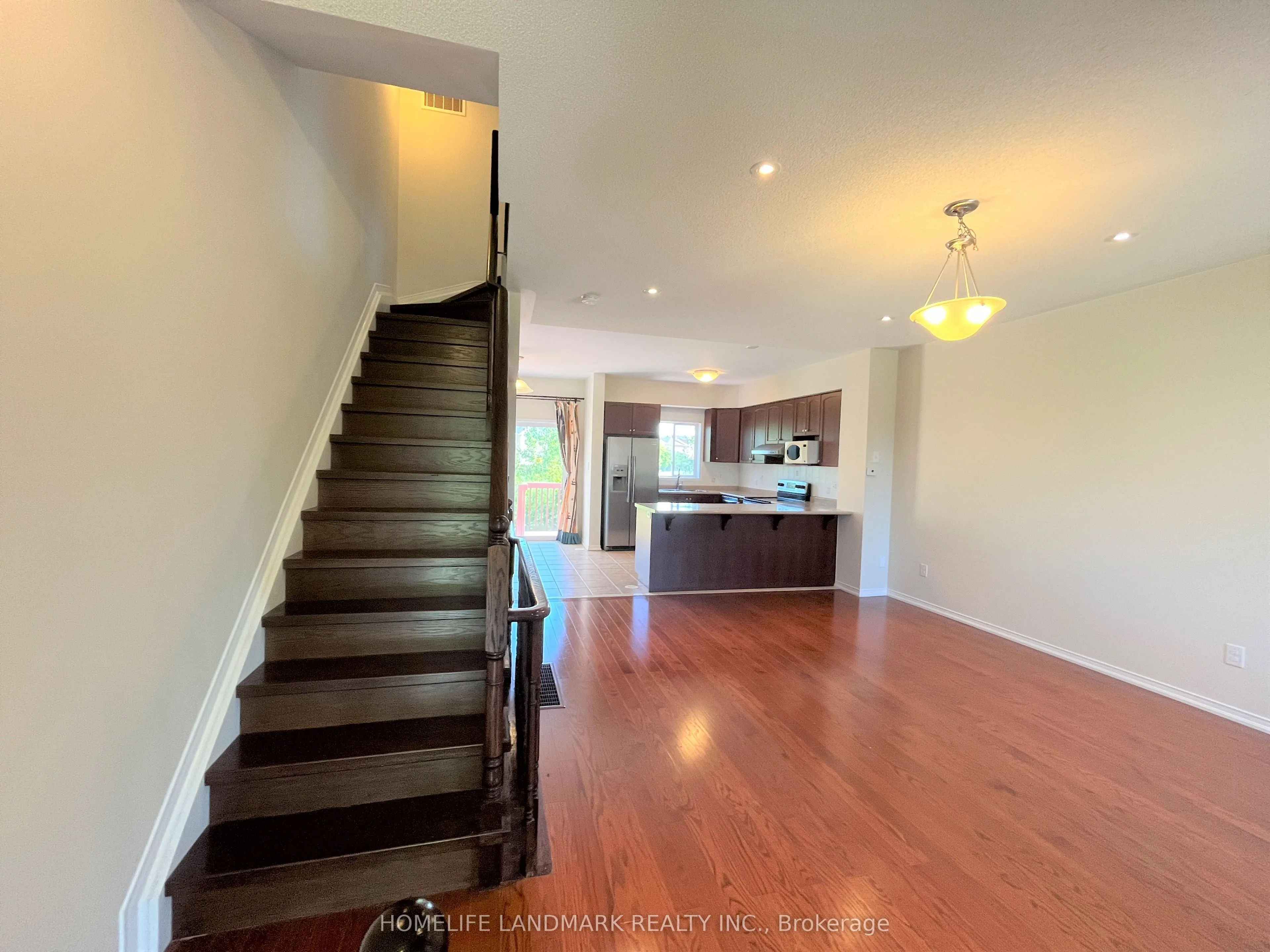 79 John Bell Crescent