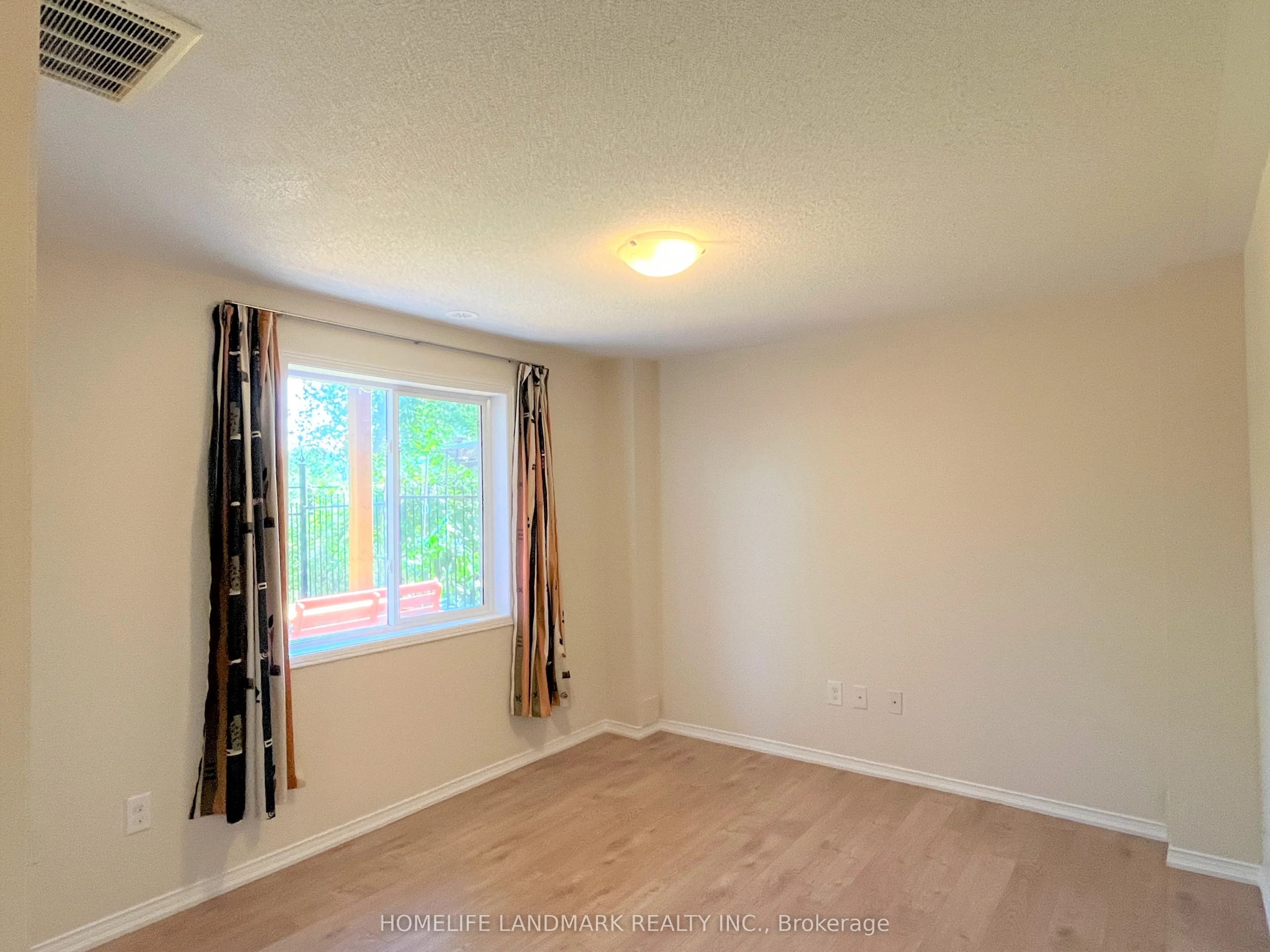 79 John Bell Crescent