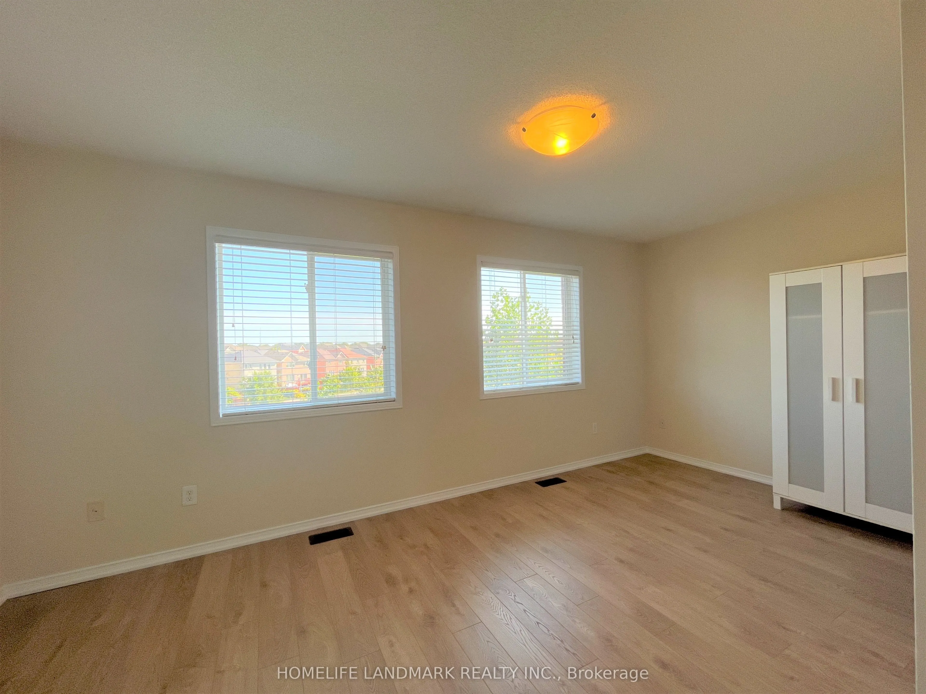 79 John Bell Crescent