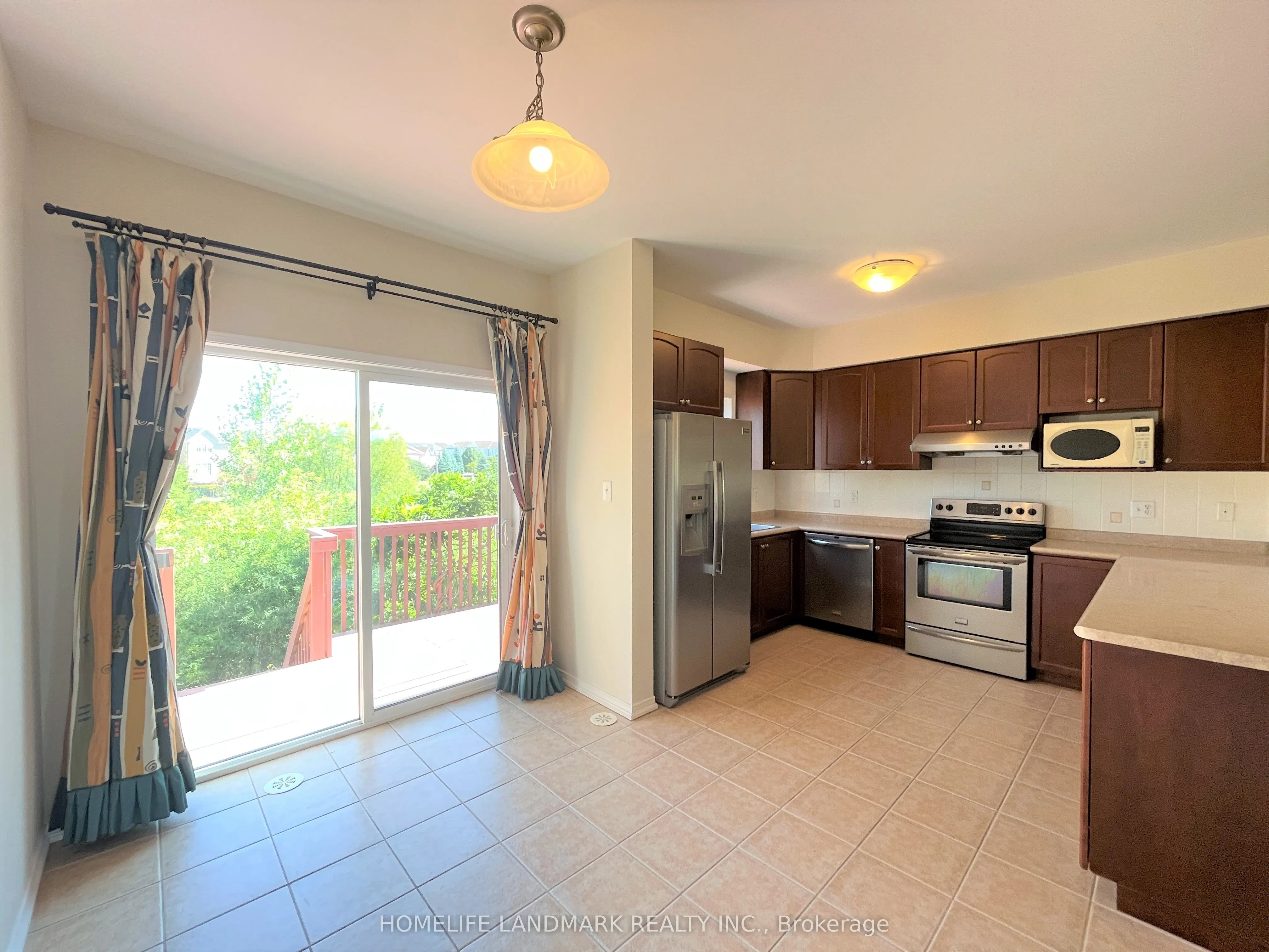 79 John Bell Crescent