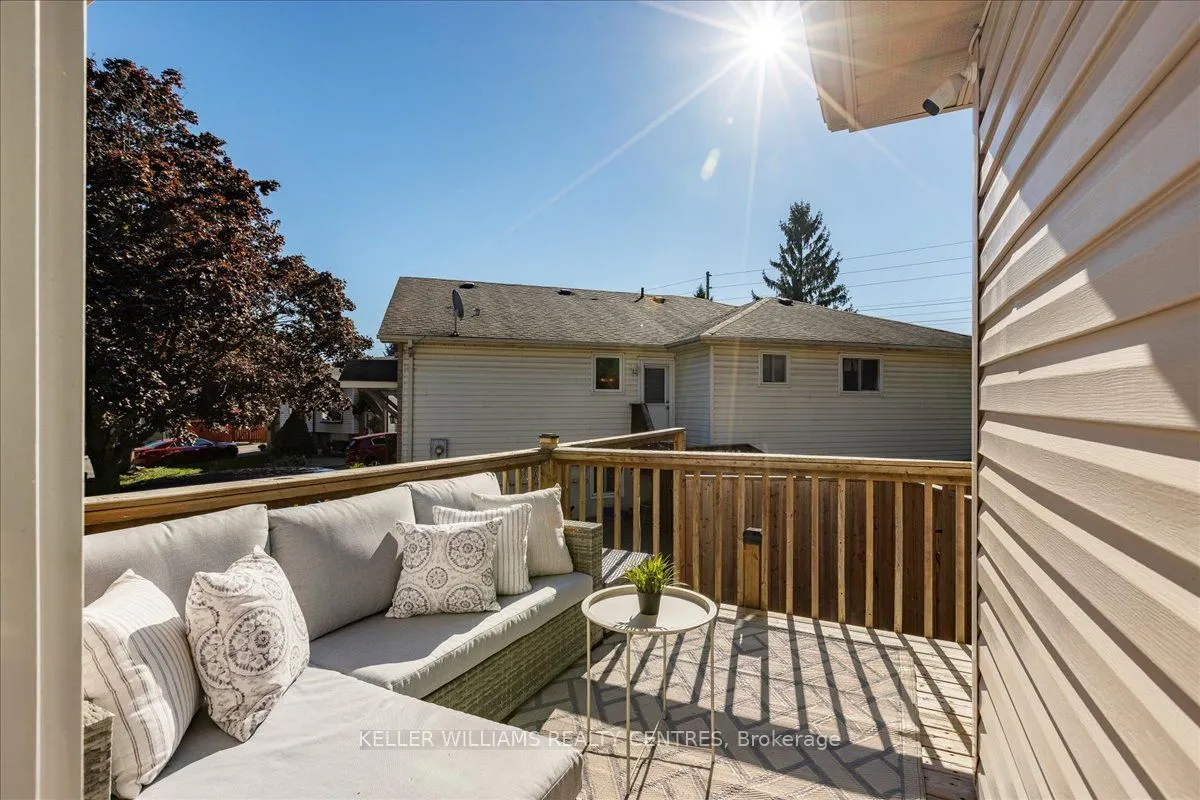 8 Fairbairn Court