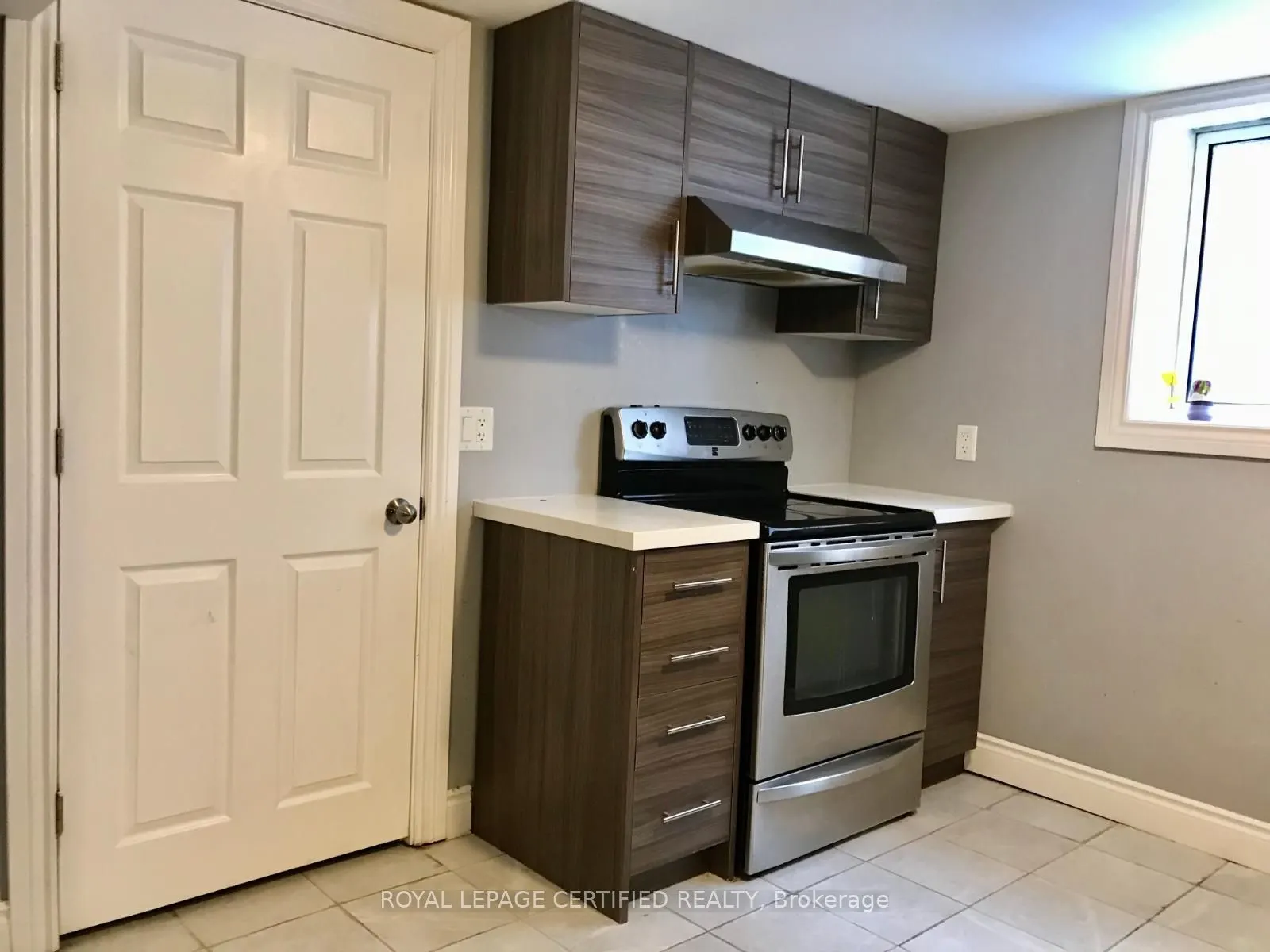 789 Regent Drive, #Basement