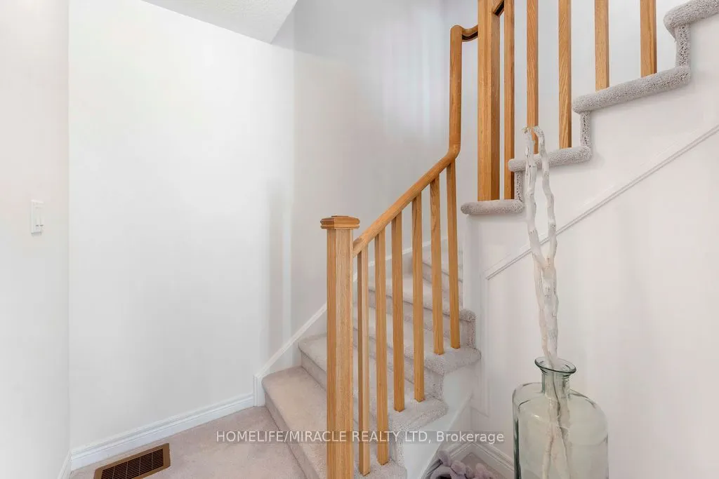 1115 Lockie Drive
