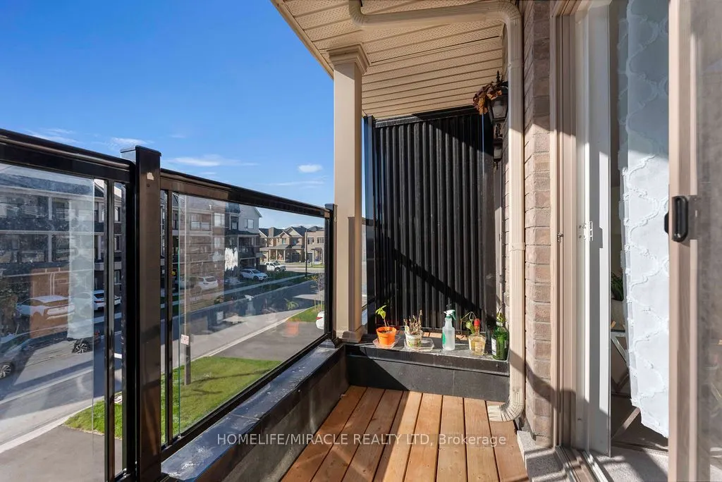 1115 Lockie Drive
