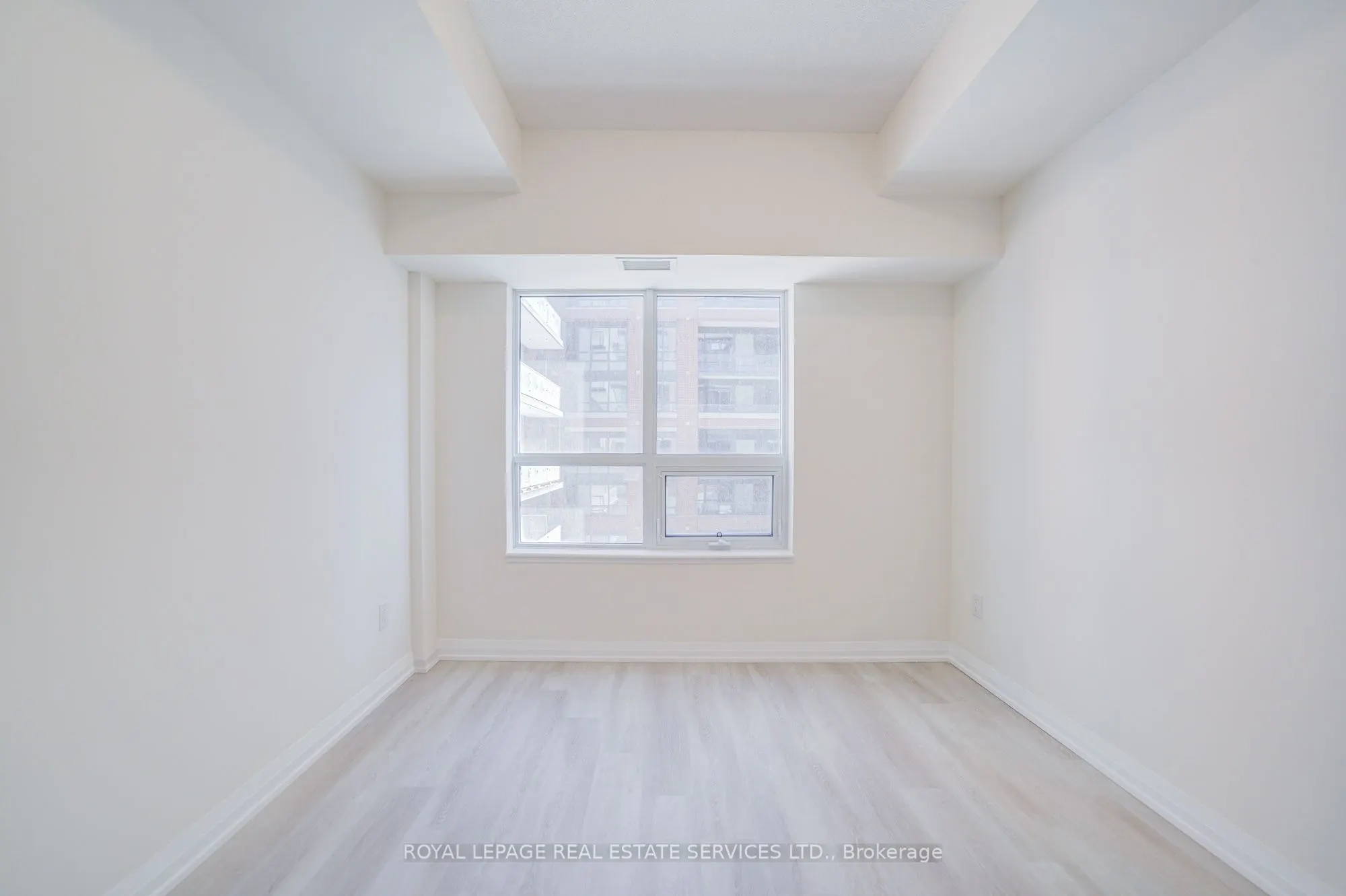 3260 Sheppard Avenue E, #404