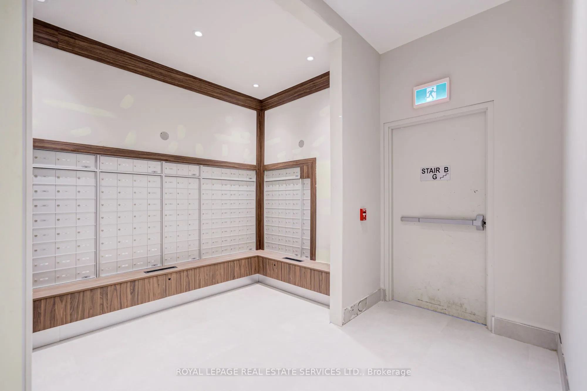 3260 Sheppard Avenue E, #404