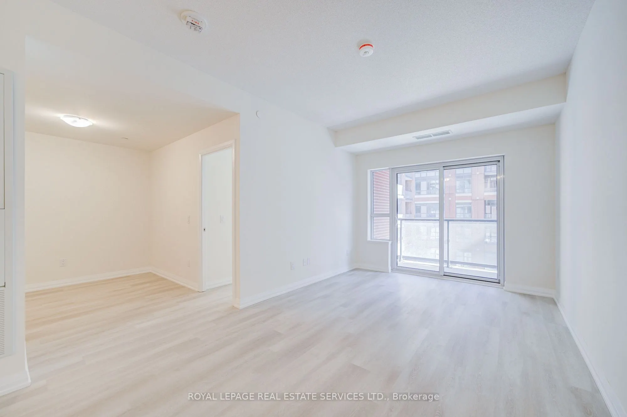 3260 Sheppard Avenue E, #404