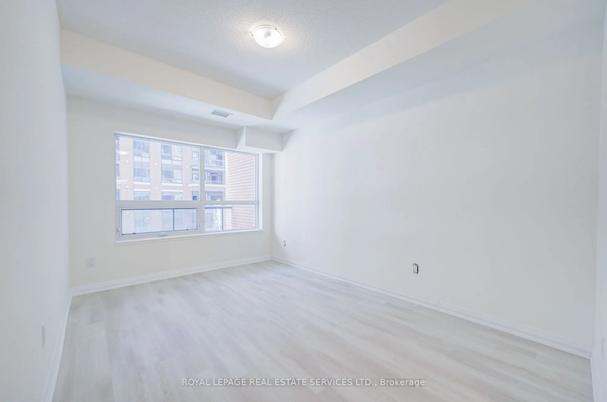 3260 Sheppard Avenue E, #404
