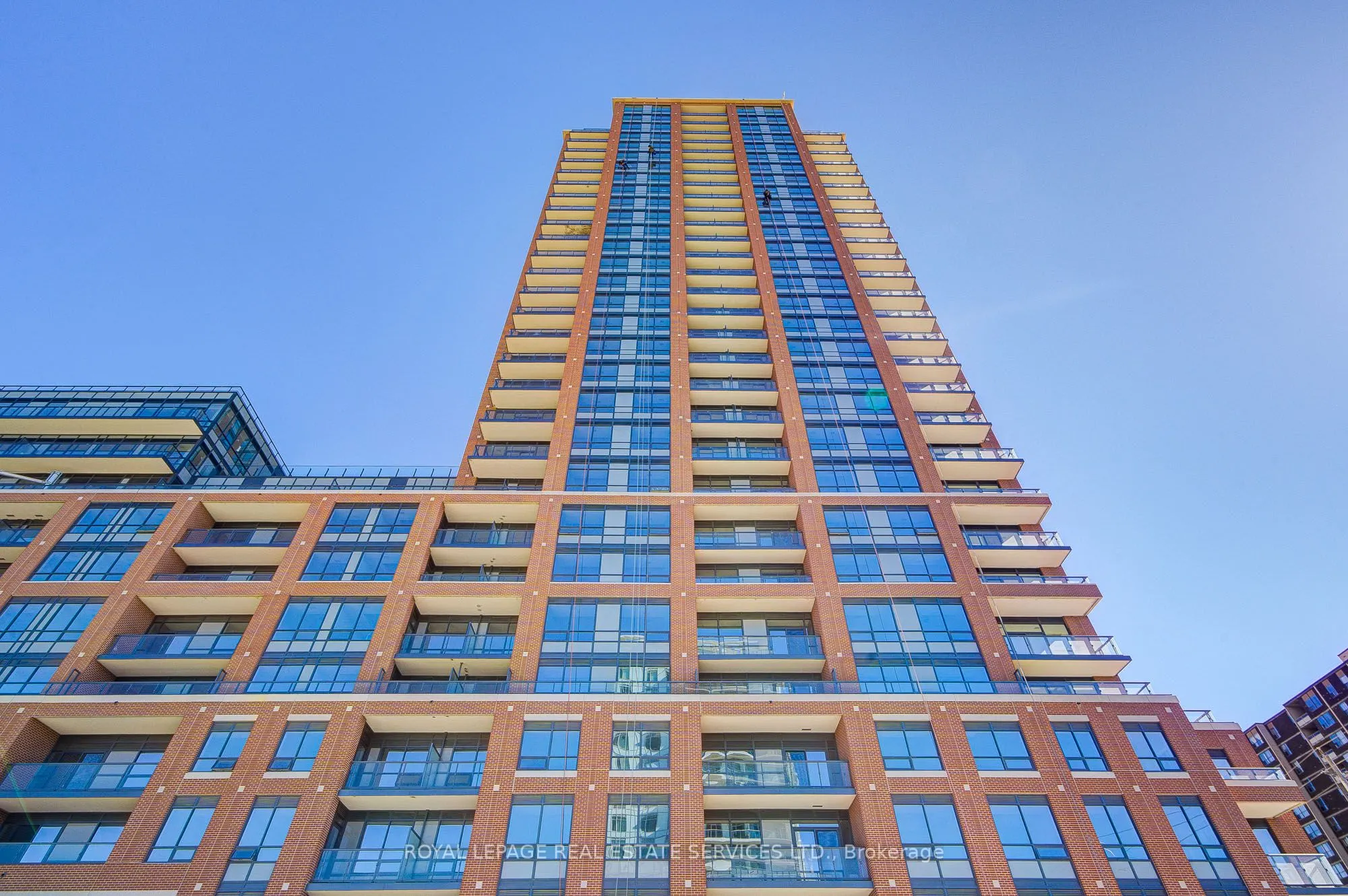 3260 Sheppard Avenue E, #404